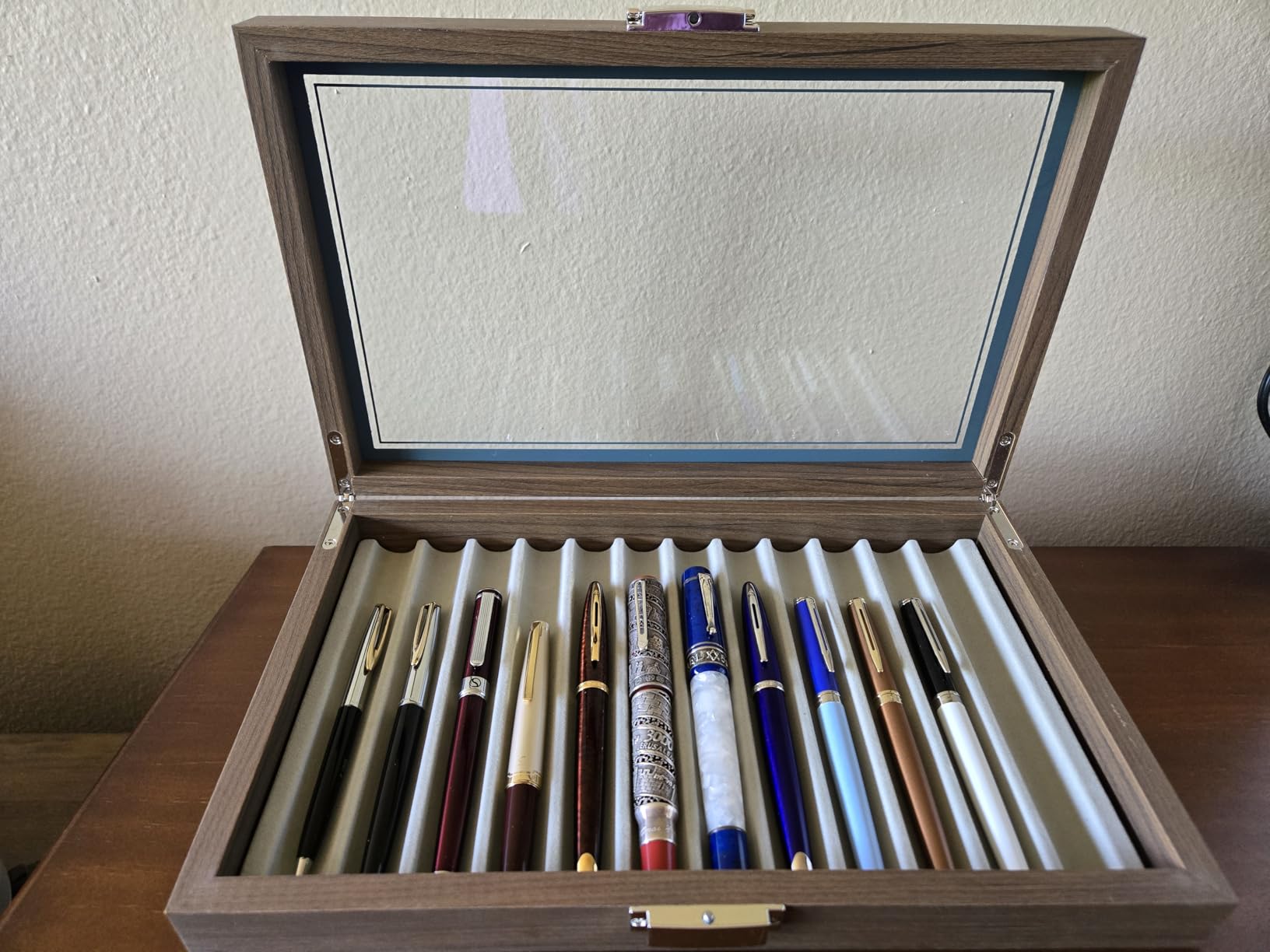 Yesland Black Walnut Wood Display Box, 12 Slot Fountain Pen Organizer With Clear Glass Window, Luxury Collection Case customer photo 1