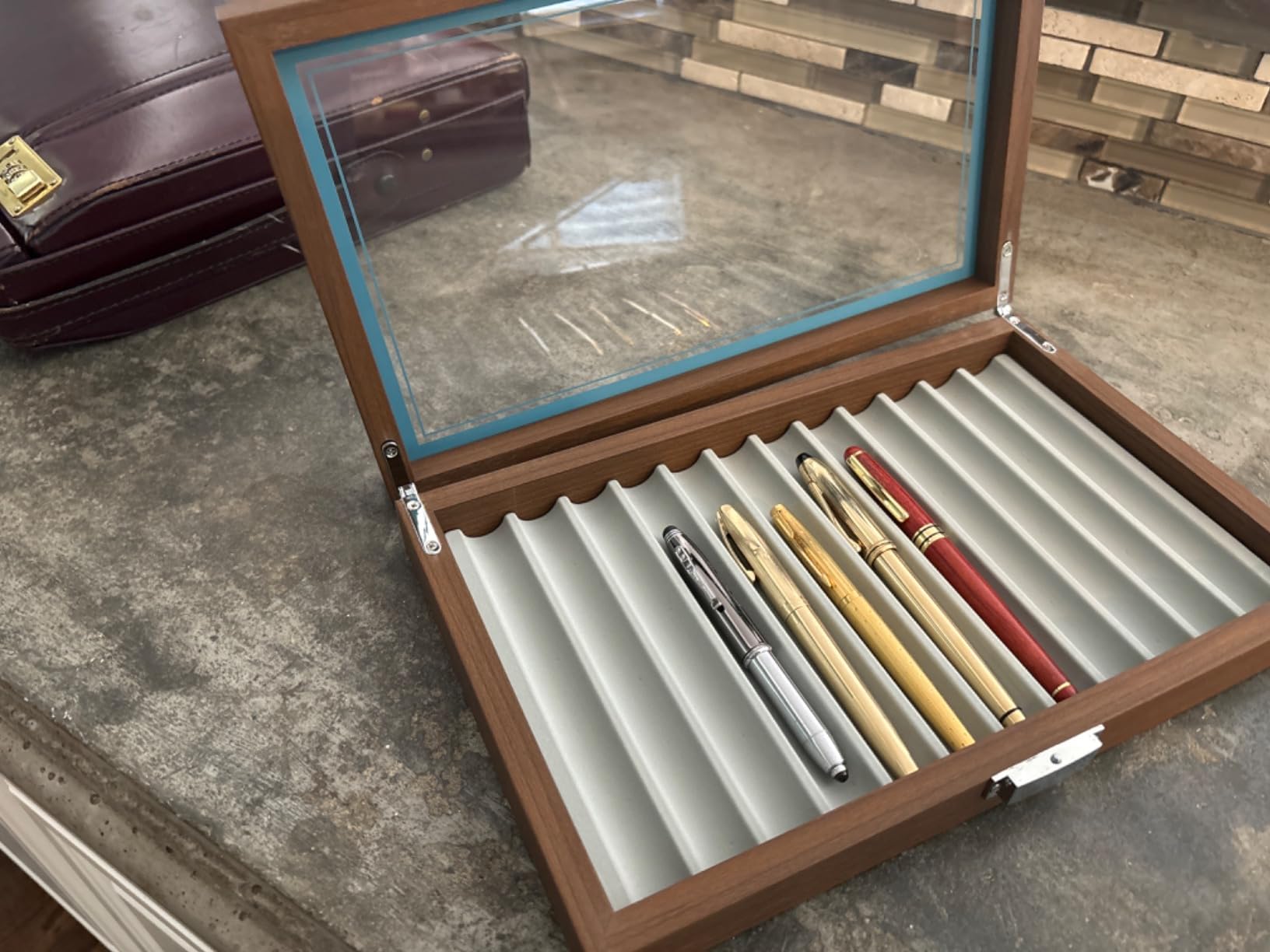 Yesland Black Walnut Wood Display Box, 12 Slot Fountain Pen Organizer With Clear Glass Window, Luxury Collection Case customer photo 2