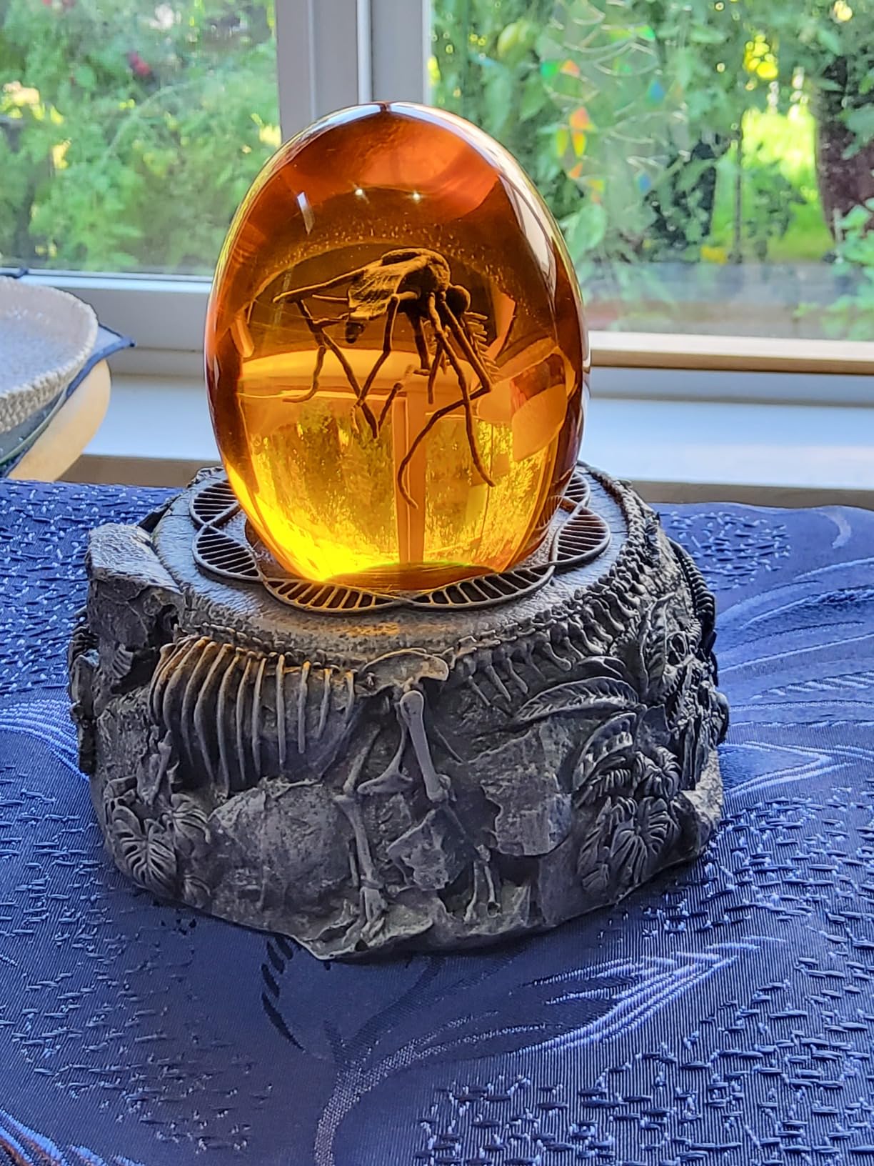 Mosquito in Amber and Jurassic Base | Dinosaur Fossil Decor and Collectable Gift | Skeletin Figurines | Dinosaur DNA Replica Prehistoric World Prop | Paper Weight customer photo 2