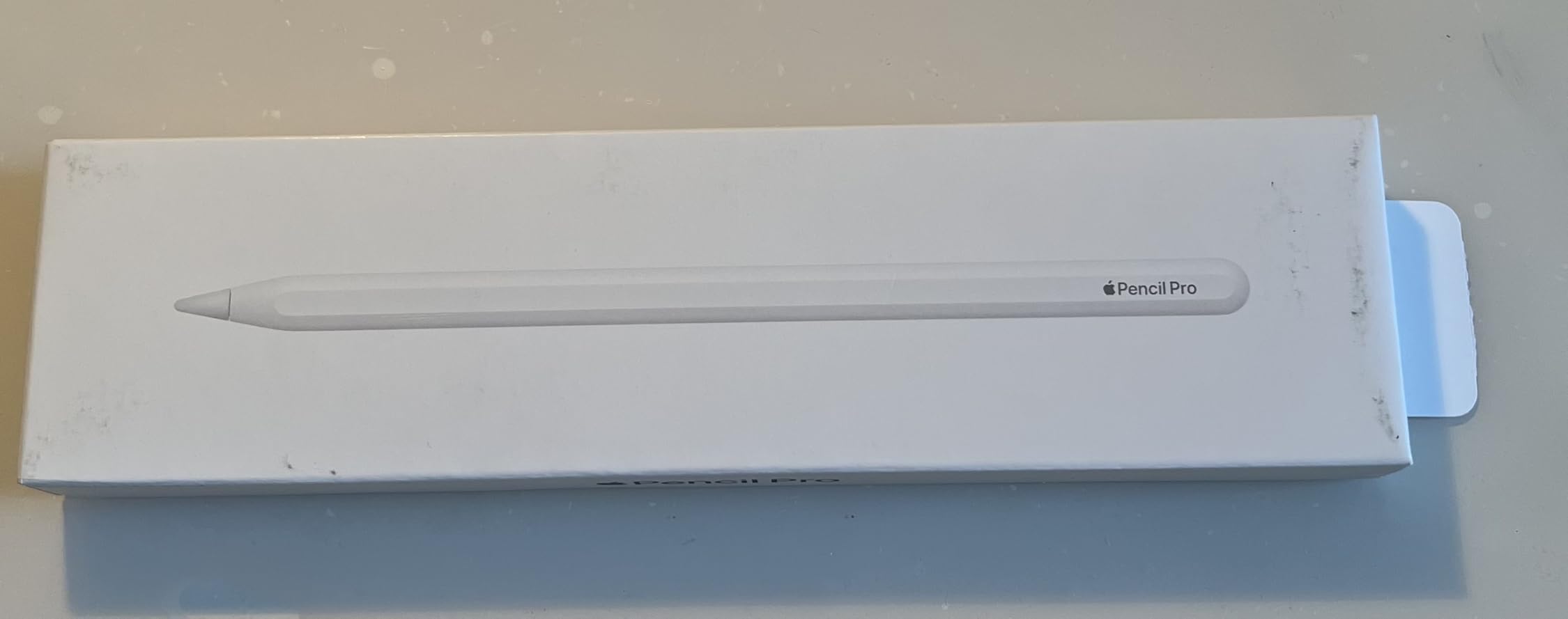 Apple Pencil Pro - Pixel-Perfect Precision, Tilt and Pressure Sensitivity, Perfect for Note-Taking, Drawing, and Art - Magnetic Charging customer photo 1