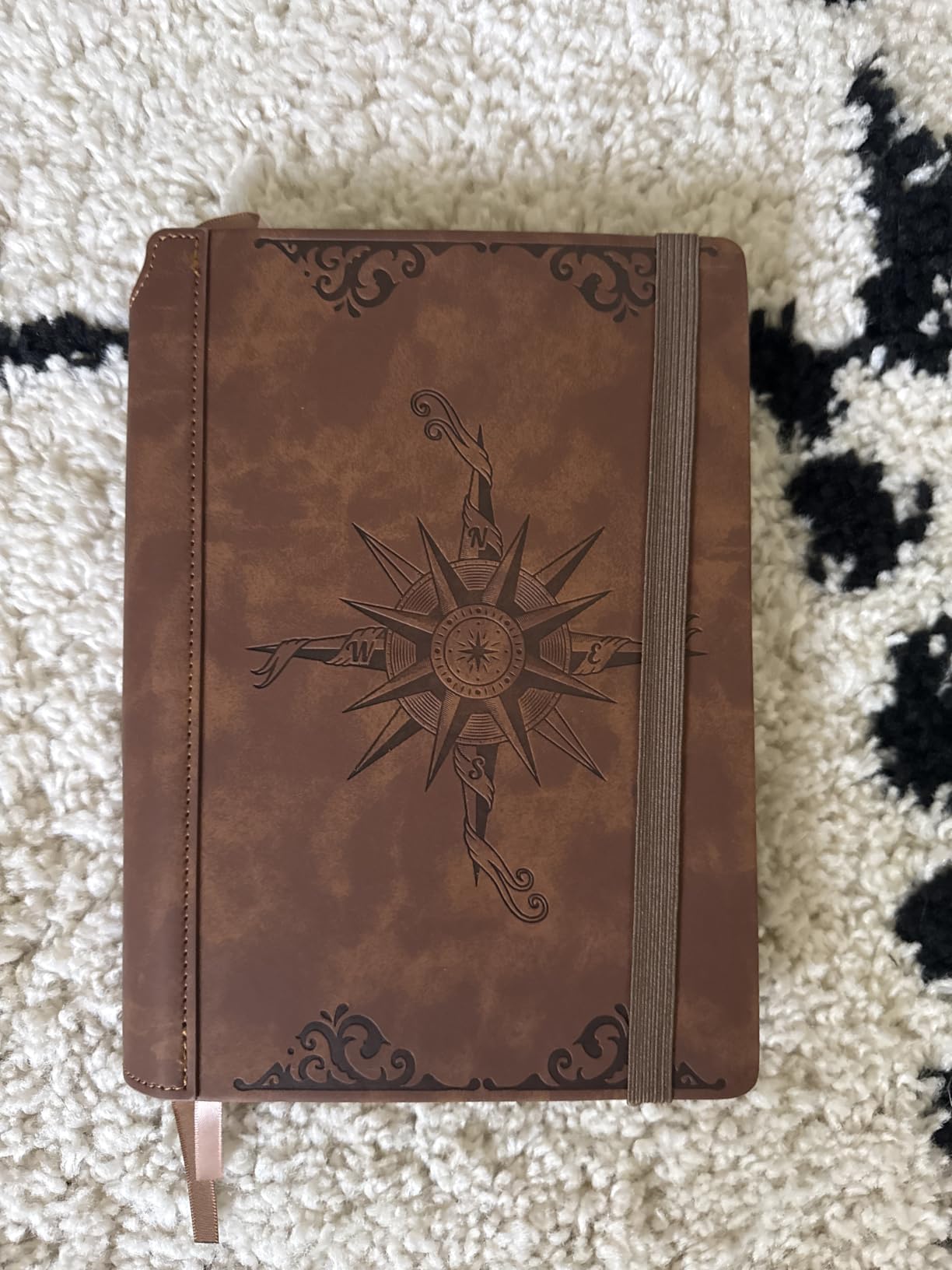 CAGIE Compass Leather Notebook Journal for Men, 100 GSM 288 Pages Lined Journals for Writing, A5 Hardcover Journaling Notebooks Gift Set with Pen for Travel Office Daily Writing customer photo 1
