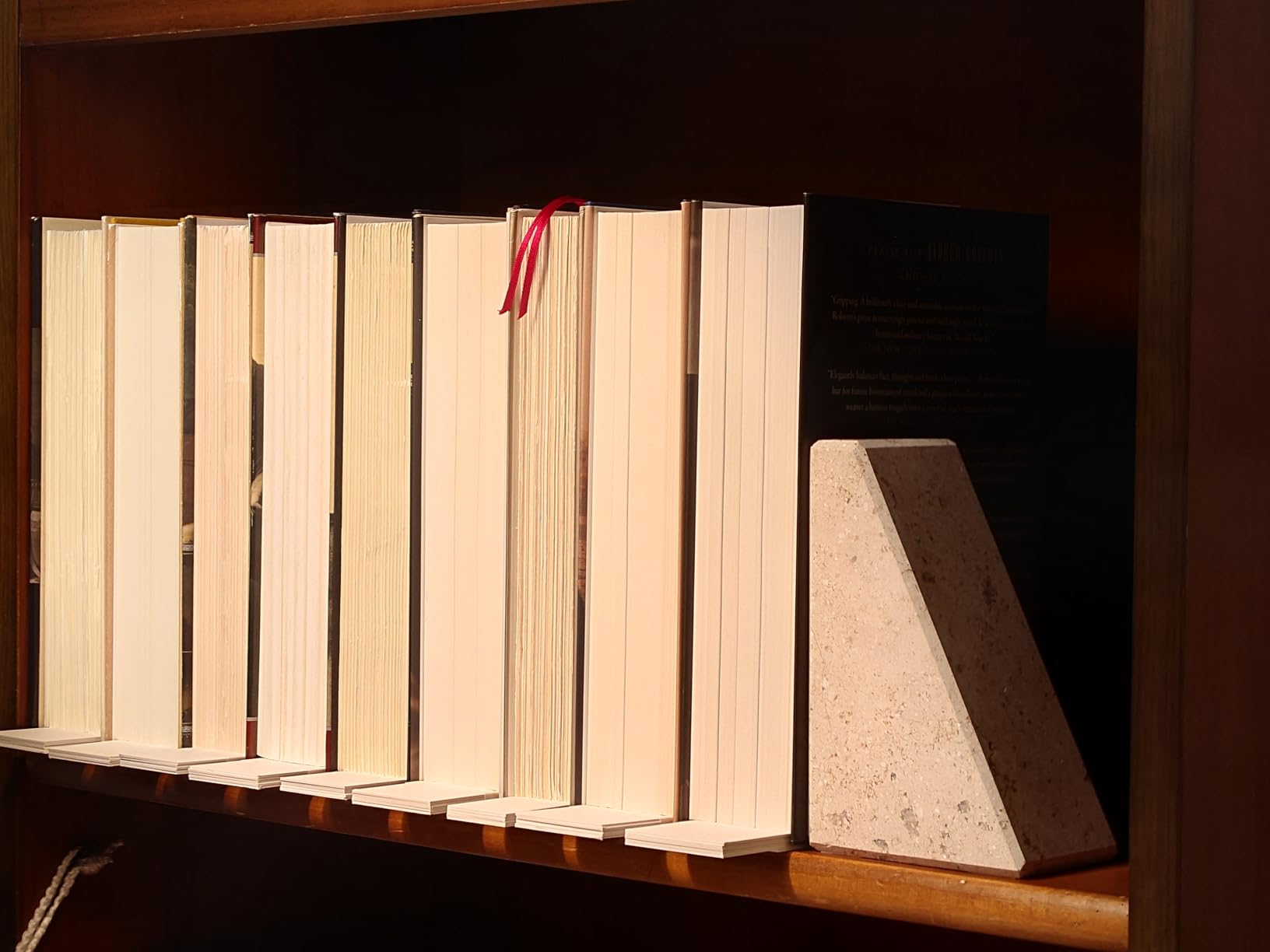 Karibiber Marble Bookends for Heavy Books, Decorative Book Ends for Shelves, Titanium Black Stone Durable and Heavy-Duty Book Ends for Hardback Books & CDs, Unique Book Stopper & Holder, Set of 2 customer photo 2