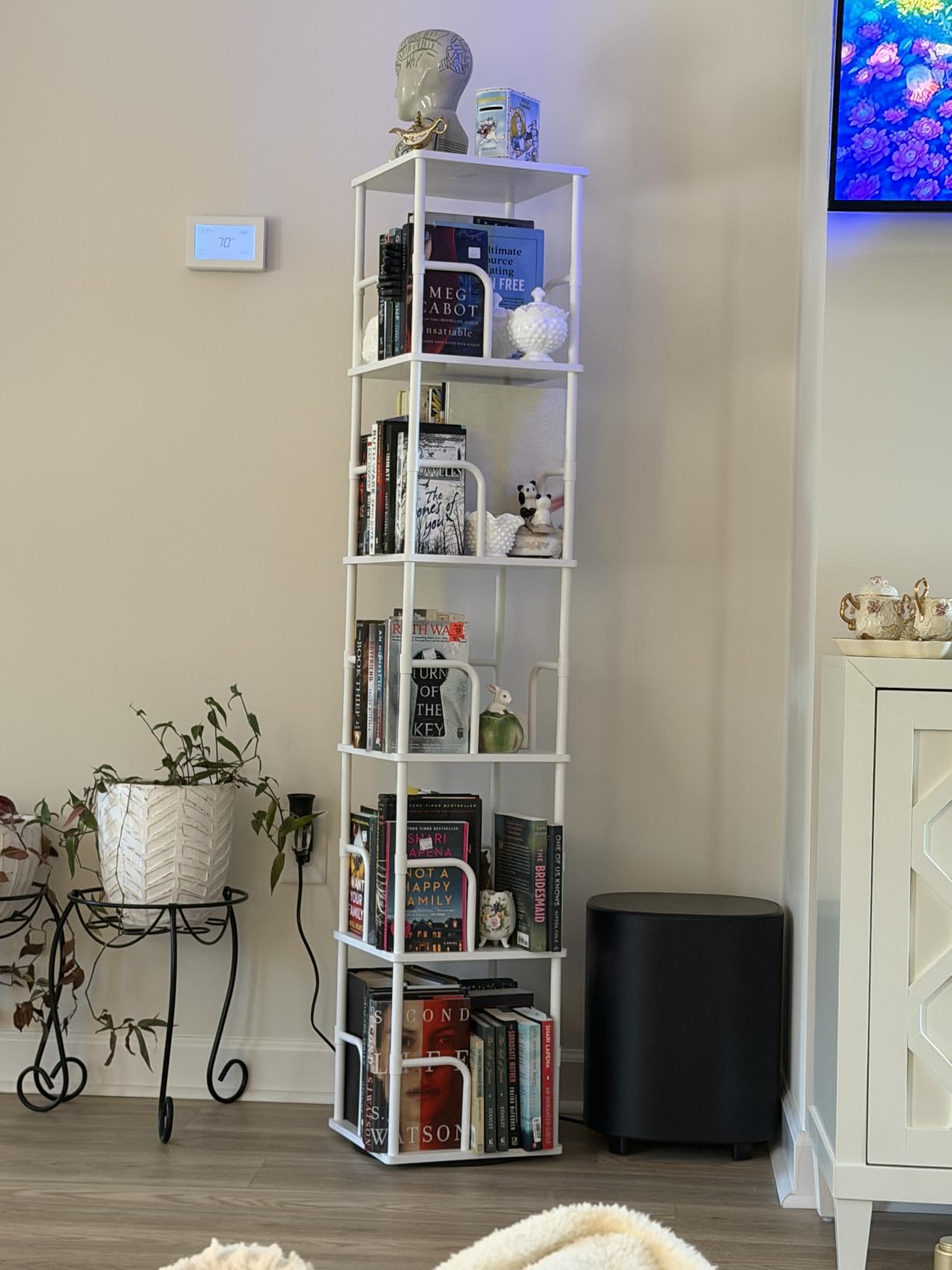 MAHANCRIS 5-Tier Rotating Bookshelf, Freestanding Corner Bookshelf, 360° Spinning Bookcase, Industrial Style Storage Rack with Rails, for Living Room, Bedroom, Study, Rustic Brown and Black customer photo 1