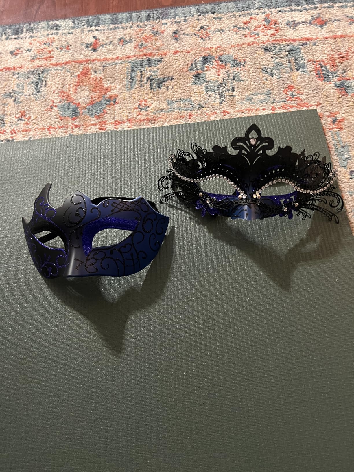 Masquerade Mask for Couples Party Masks Set, Metal Filigree Shiny Rhinestone Venetian Mask for Ball Mardi Gras customer photo 2