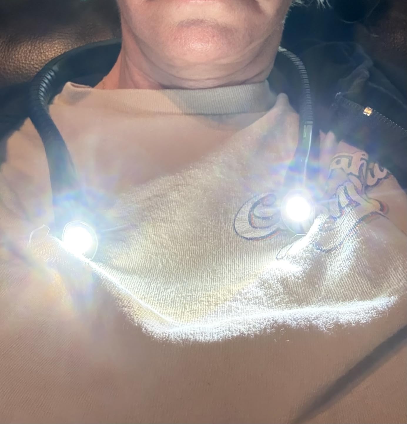 Neck Reading Light, Rechargeable Book Light, 3 Color Modes, 9 Brightness Levels, 60H Runtime, Eye-Caring Light, 270° Adjustable Neck, Hands-Free Reading Lamp, USB Rechargeable customer photo 1