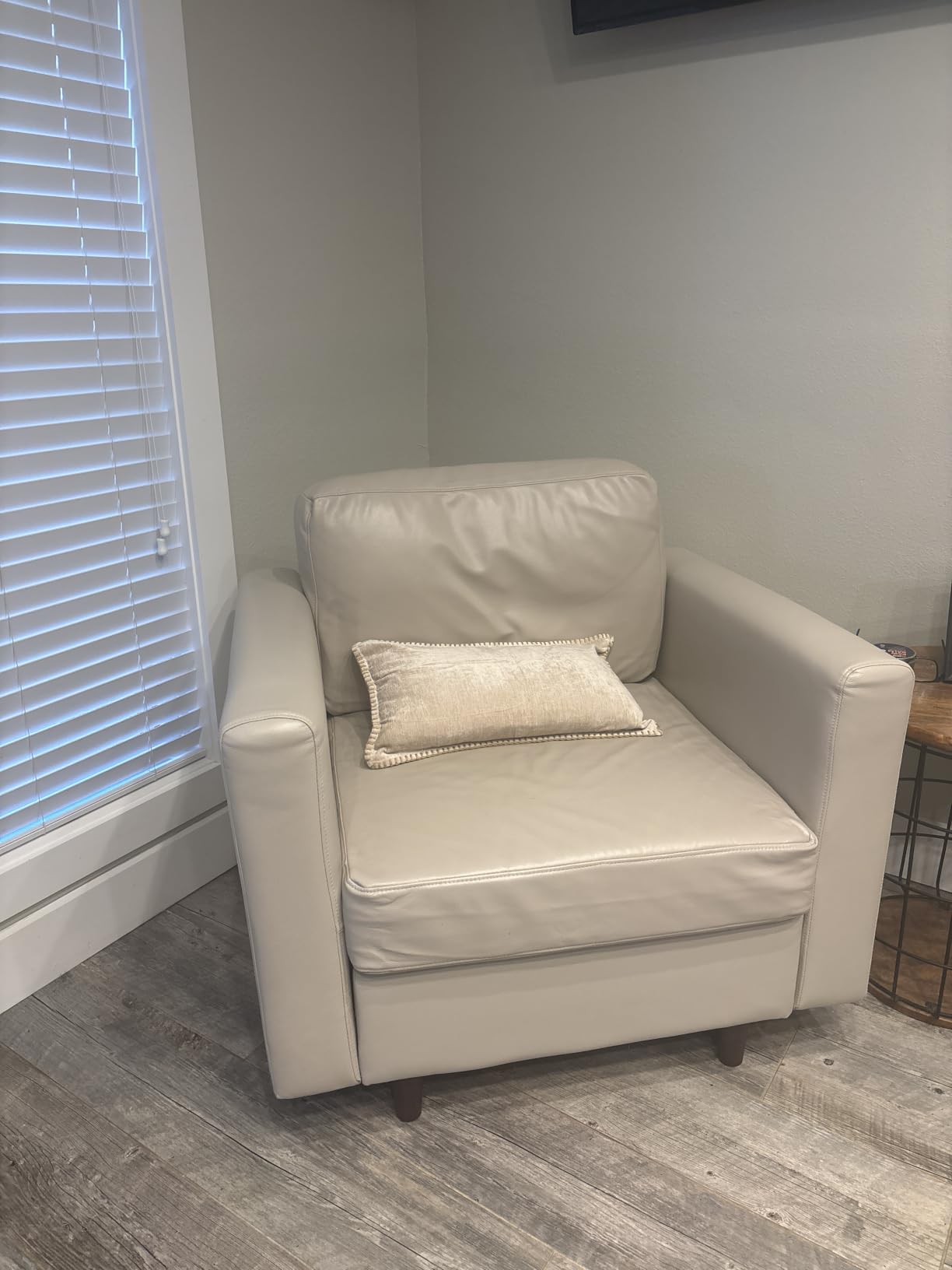 Faux Leather Accent Chair with Storage, Deep Seat, Wide Armrest, Brown | Mid Century Comfy Upholstered Reading Chair with Engineering Design and Soft Cushion for Living Room, Bedroom,Office,Study customer photo 1