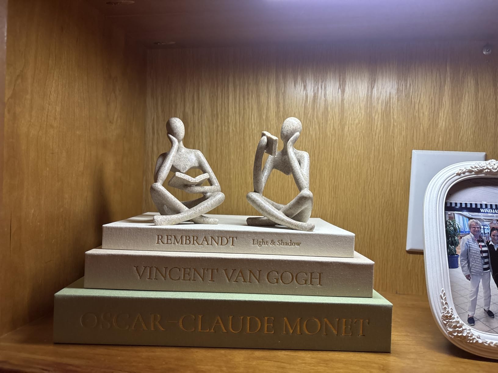 Abstract Reading Thinker Statue for Book Shelf Office, Sandstone,set of 2 customer photo 2
