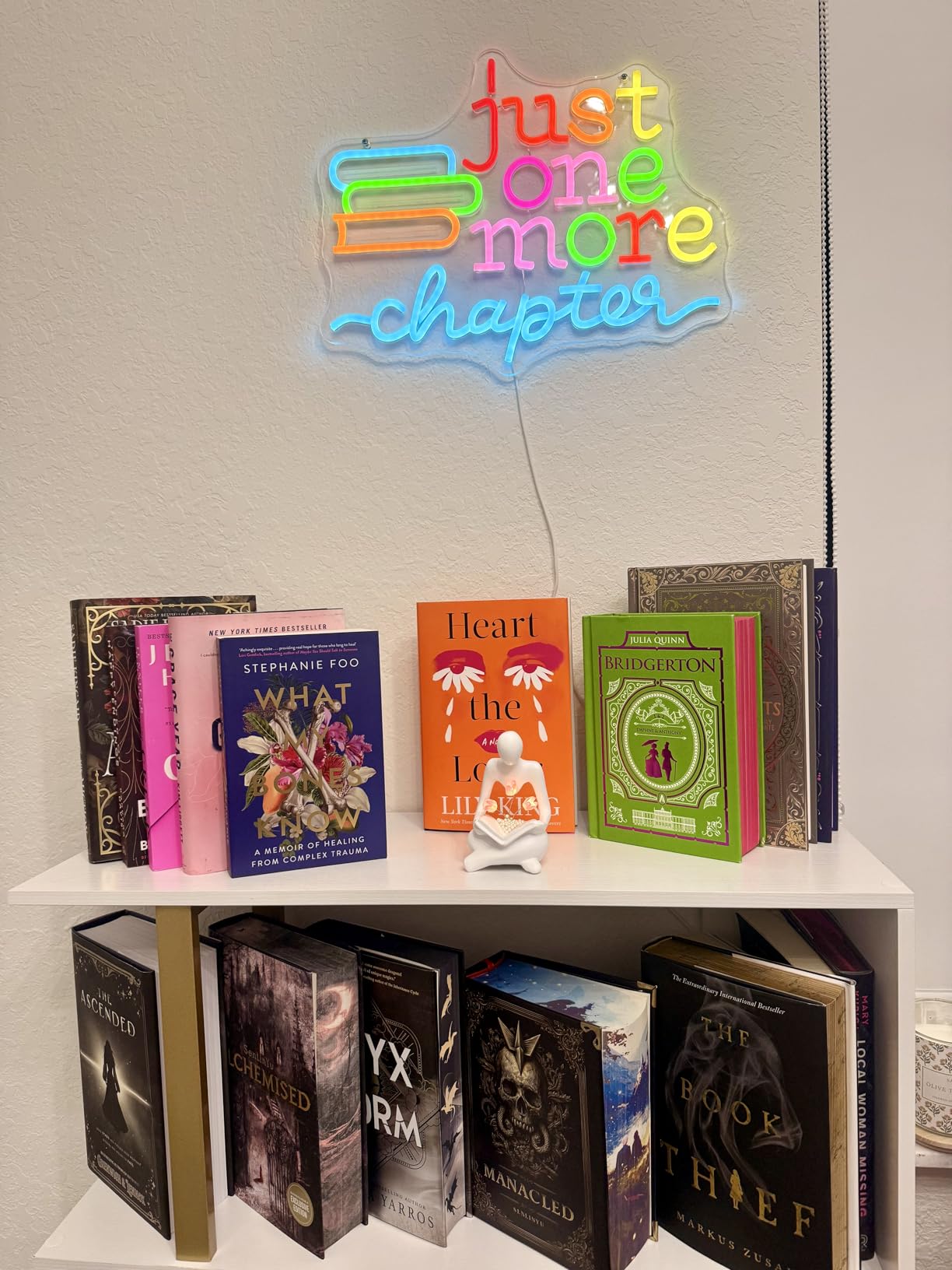 Books Are Magic Neon Sign for Wall Decor Reading Neon Light for Study Room | Dimmable Led Neon, Teen Birthday Reading Gifts, 5V USB Powered, Bookstore Bedroom Decor, Classroom Library Wall Art customer photo 1
