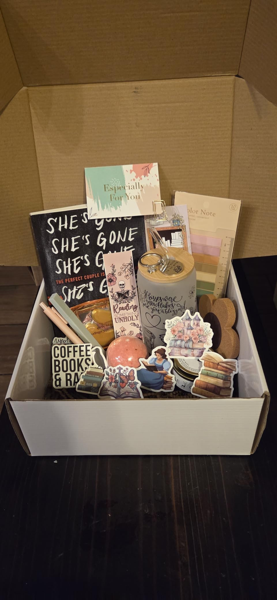 Blind Date with a Book Box, Blind Date with a Book Gift Box, Book Lovers Gifts for Women Family Friends or Yourself, Book Themed Bookish Gifts for Book Lovers (Dark Romance) customer photo 1