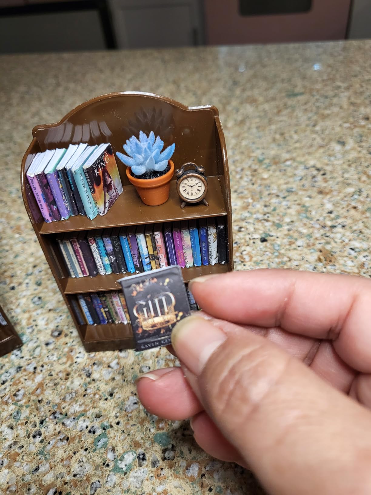 1:12 Scale Mini Desk Set with 100 Mini Books & 2 Bookshelves - Miniature Dollhouse Furniture Set with Office Chair, Computer & 15+ Accessories - Mini Desk Accessories for Doll House Diorama customer photo 2