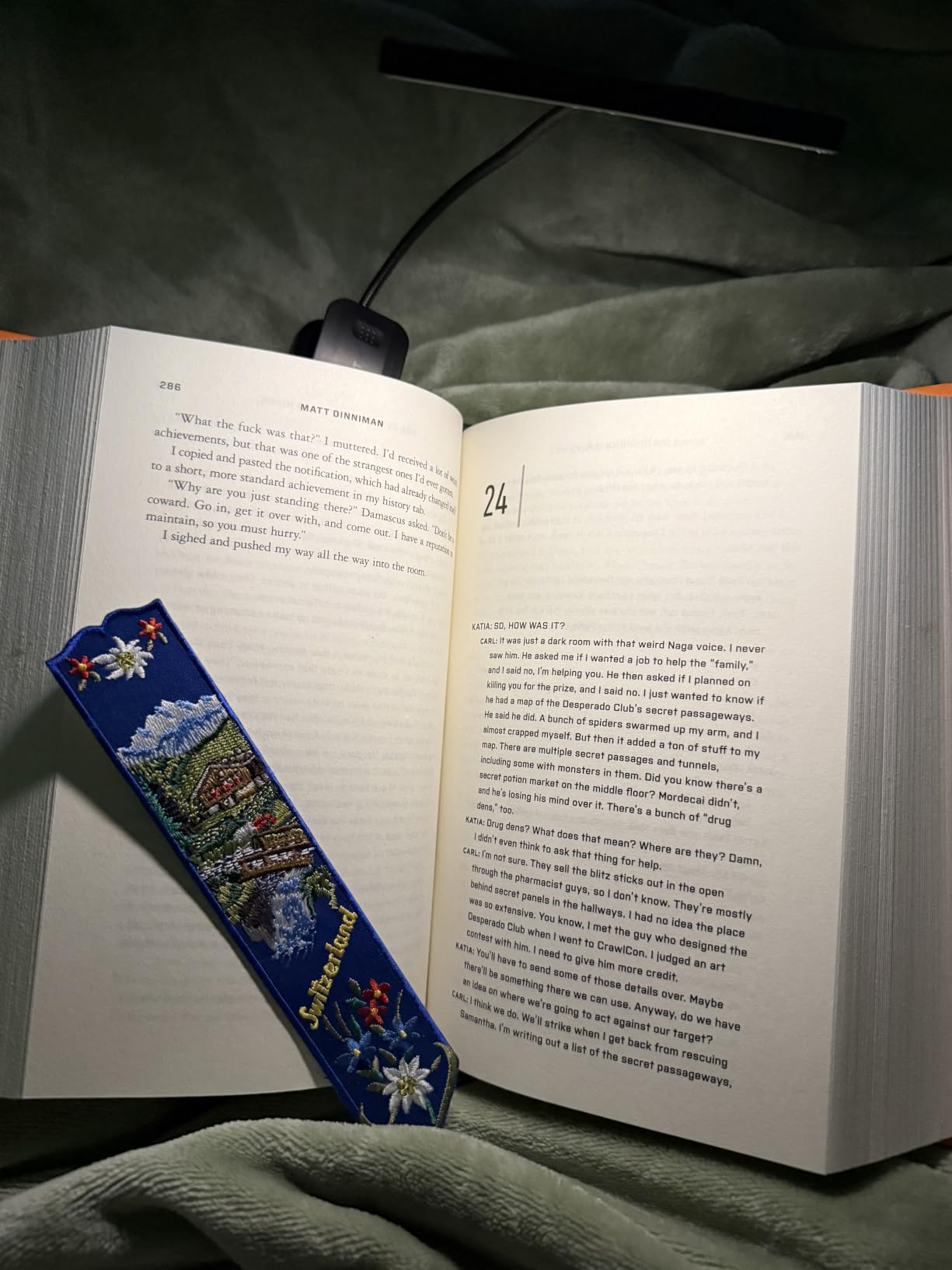 Glocusent 630nm Red Light Reading Light, 26 LED Zero Blue Light Book Lamp | Eye-Care 3 Amber Colors & Brightness Dimmable, Pocket Clip on Lamp, Gifts for Book Lovers, New Mom, Nurse, Men, Women, Travel customer photo 2