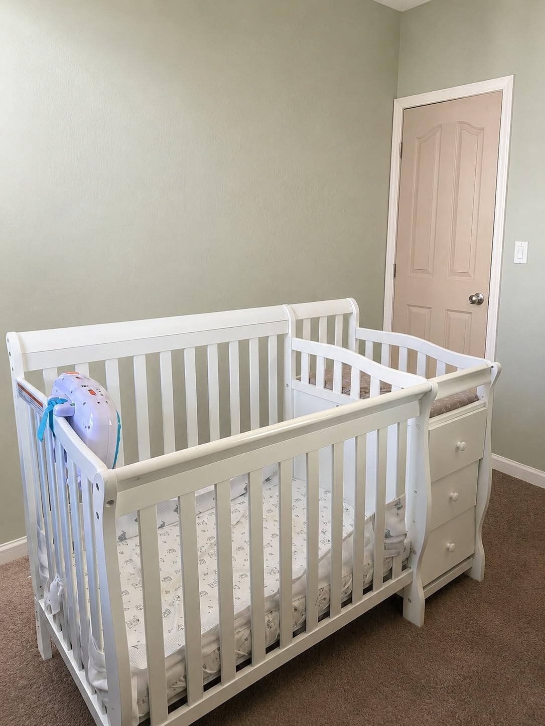 Dream On Me Jayden 4-in-1 Convertible Mini Baby Crib with 3 Drawer Changer customer photo 1