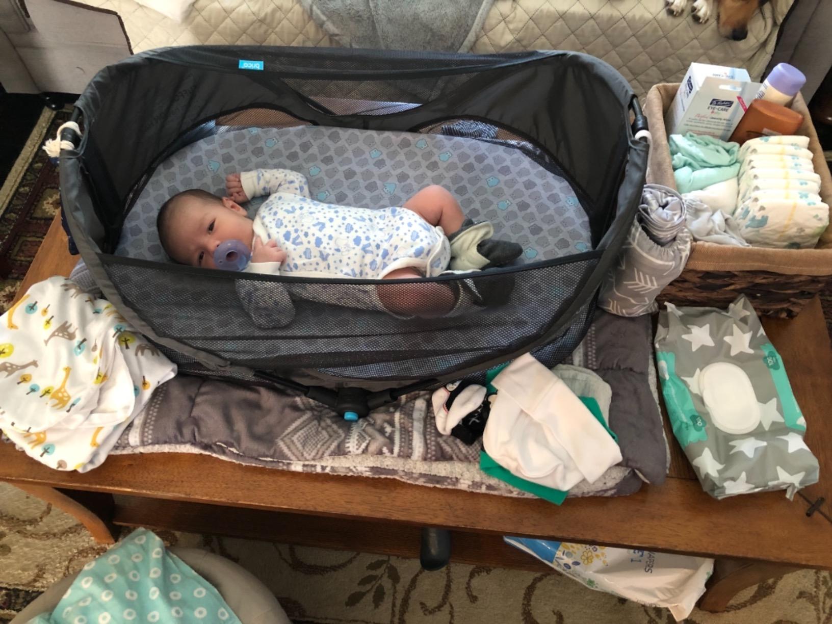 Munchkin Brica Baby Travel Pod, Infant and Baby Travel Essential for Flying and Car Travelling, Easy Setup, Portable, Grey customer photo 2