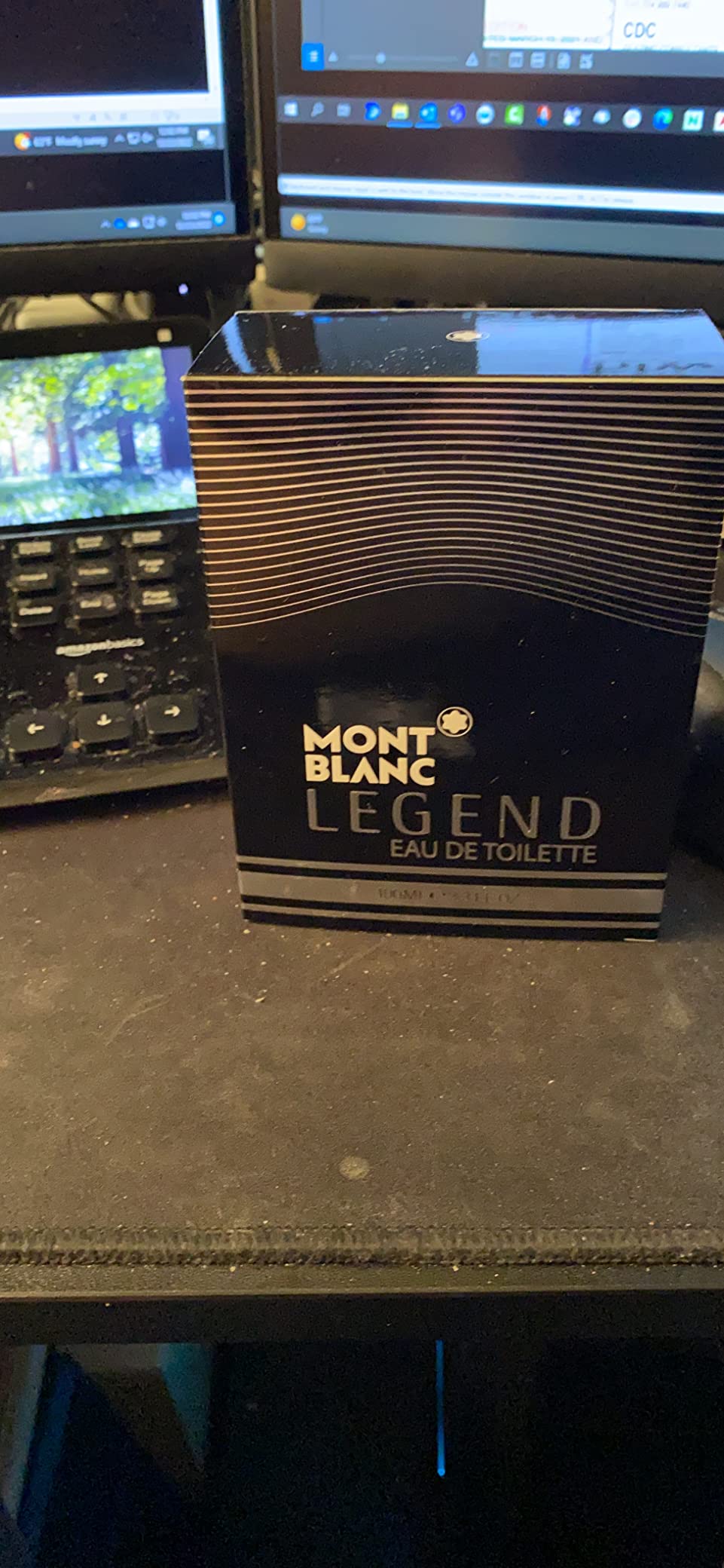 MONTBLANC - Legend Eau de Toilette - Men's Fragrance - Fresh & Fougere - With notes of Bergamot, Jasmine & Sandalwood customer photo 1
