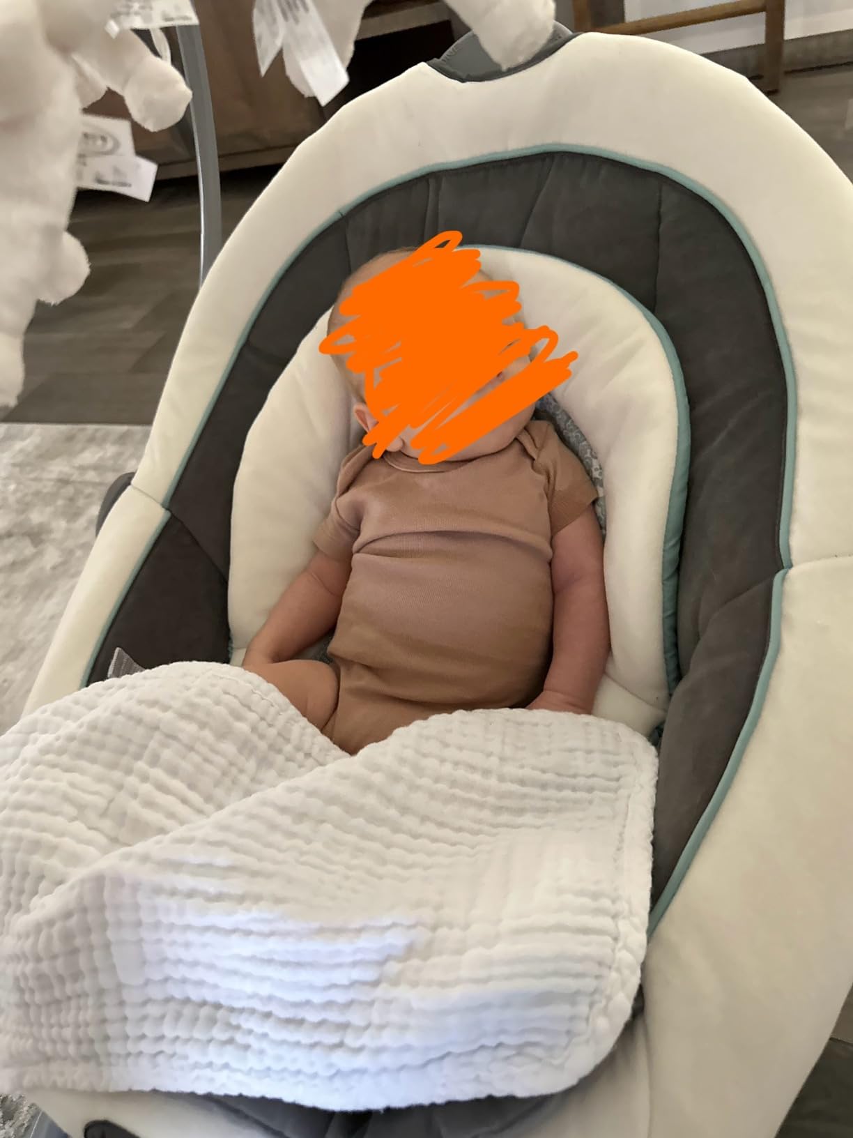 Graco DuetSoothe 2 in 1 Portable Baby Swing & Baby Rocker, Multi Direction, Vibration, Winslet customer photo 2