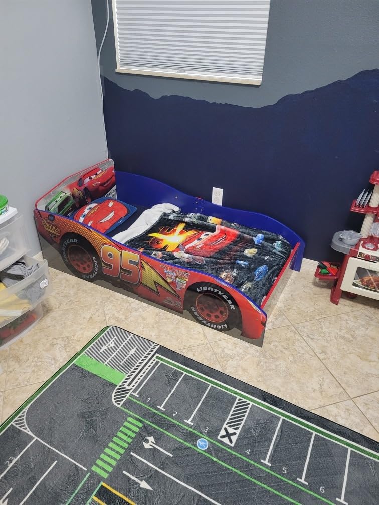 Delta Children Disney/Pixar Cars Wood Toddler Bed customer photo 1
