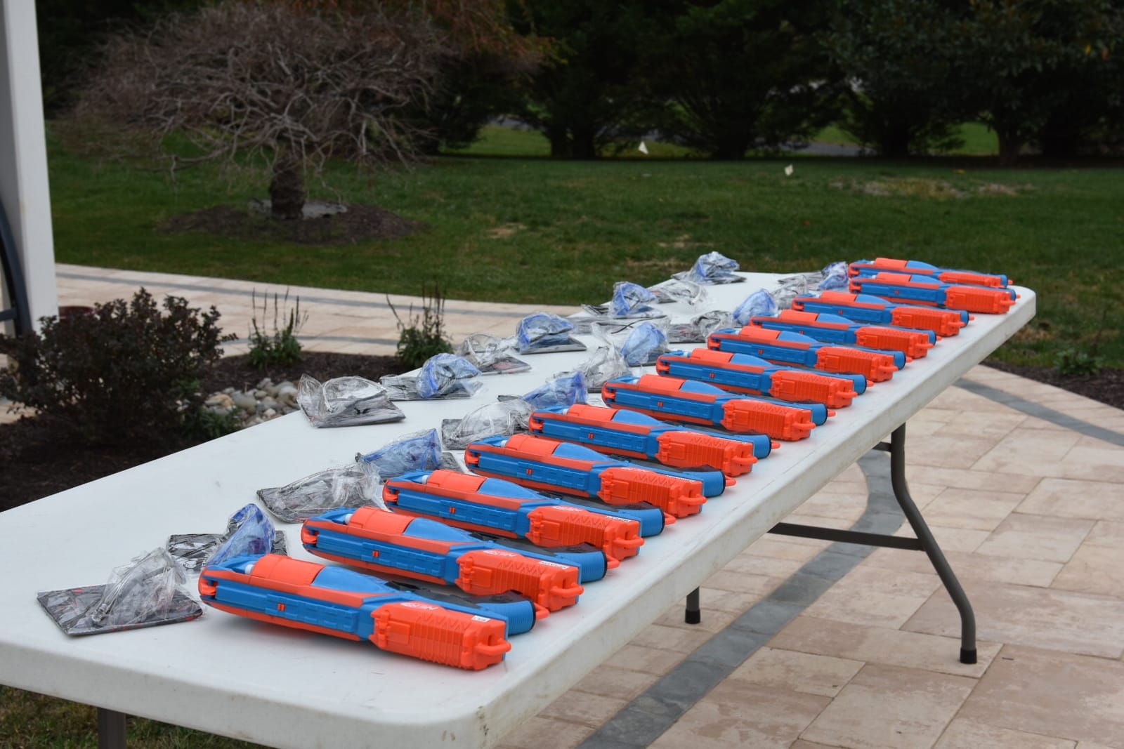 NERF N Strike Elite Strongarm Toy Blaster with Rotating Barrel (Amazon Exclusive) customer photo 1