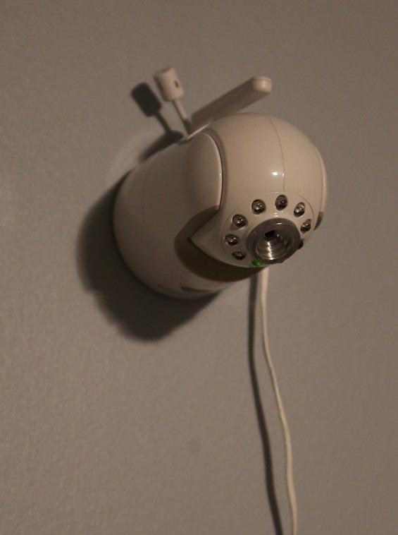 Infant Optics DXR-8 480p Video Baby Monitor, Non-WiFi Hack-Proof FHSS Connection, Interchangeable Lenses, Pan Tilt Zoom, LED Sound Bar, Night Vision, and Two-Way Talk. customer photo 1