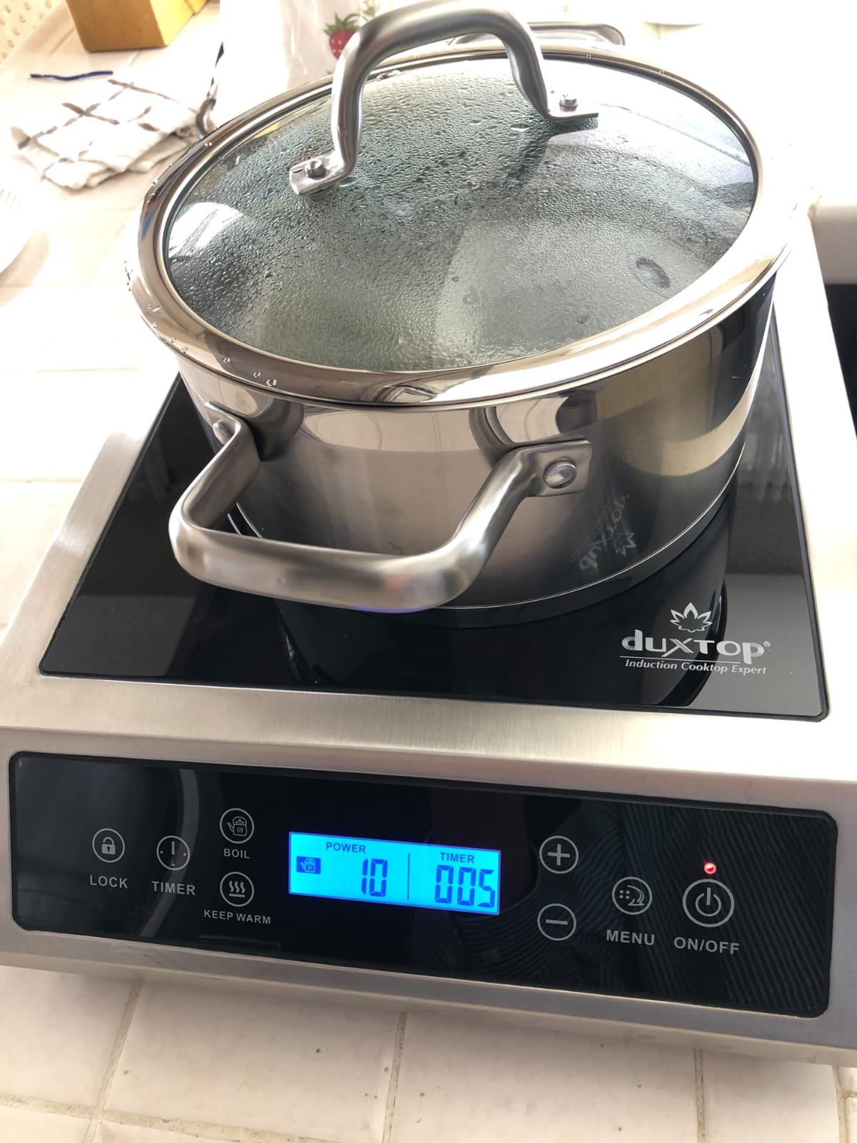 Duxtop Stainless Steel Stock Pot with Lid, 8.6 Qt Induction Cooking Pot customer photo 1