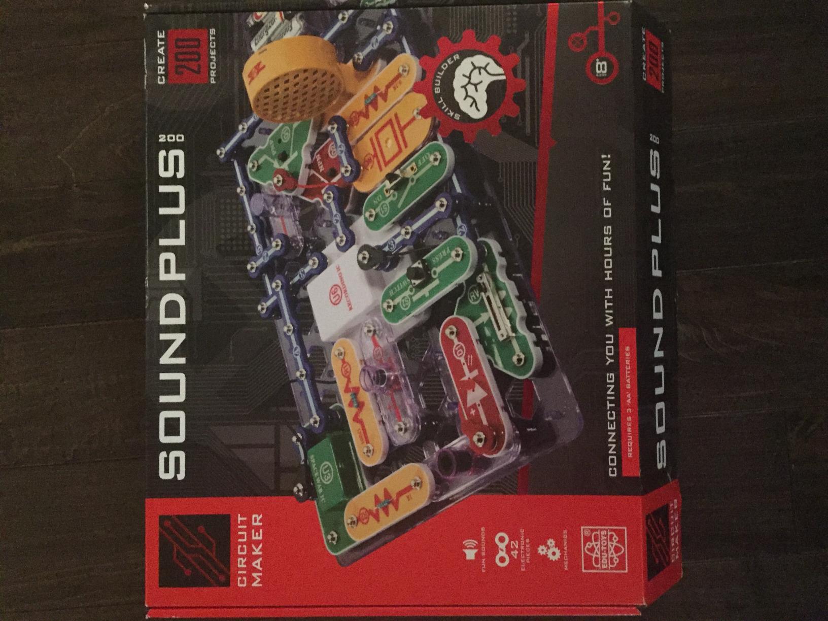 SNAP CIRCUITS 203 STEM Electronics Kit, 200+ Projects, Ages 8+ | Includes 42 snap modules for 200+ hands-on electronic projects with a full-color project manual. customer photo 1