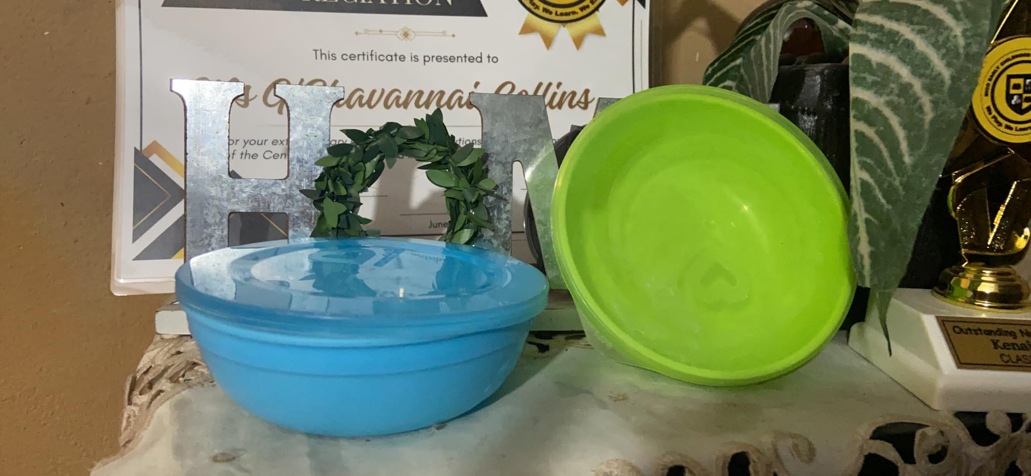 Munchkin Love-a-Bowls 10 Piece Baby Feeding Set, Includes Bowls with Lids and Spoons, Multicolor customer photo 1