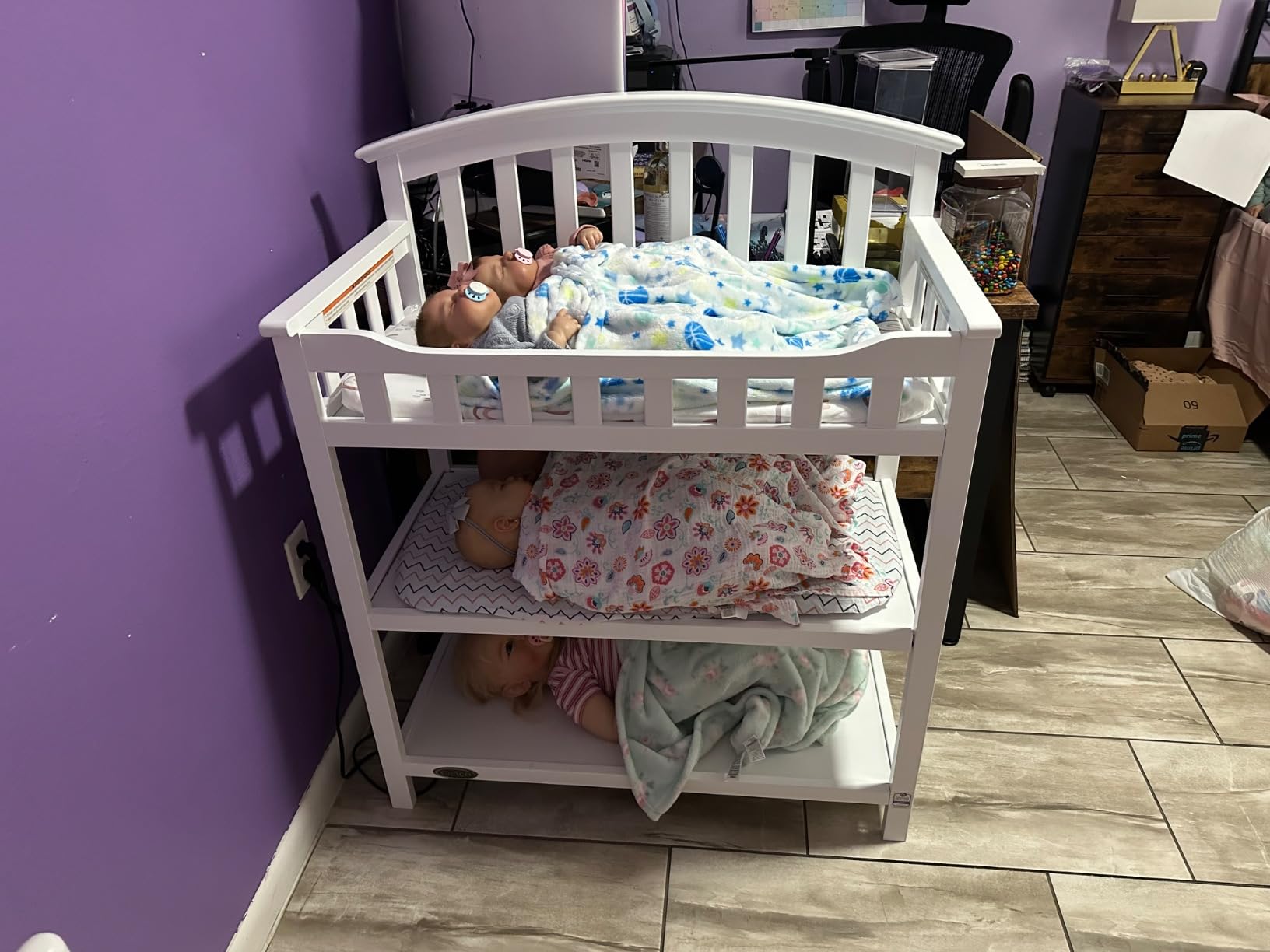 Graco Changing Table with Water-Resistant Changing Pad, White customer photo 1
