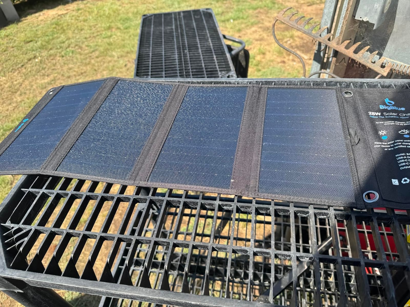BigBlue 28W High-Efficiency Solar Panel Charger with Dual USB-C and USB-A | Solar Phone Charger for Camping, Backpacking, Folding Solar Panels for iPhone, iPad, Samsung Galaxy, Power Bank, GPS etc customer photo 1