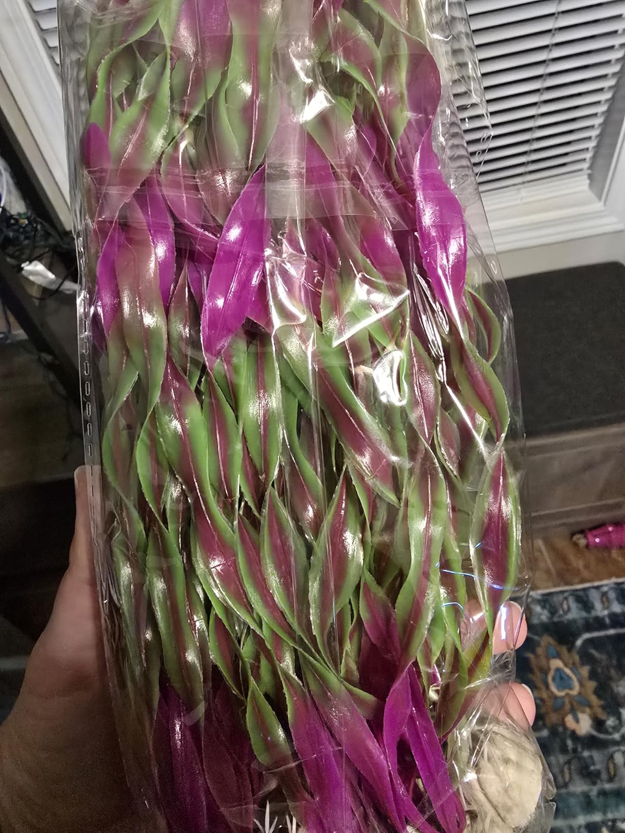MyLifeUNIT Artificial Seaweed Water Plants for Aquarium, Plastic Fish Tank Plant Decorations 10 PCS (12 Inches Tall, Green) customer photo 2