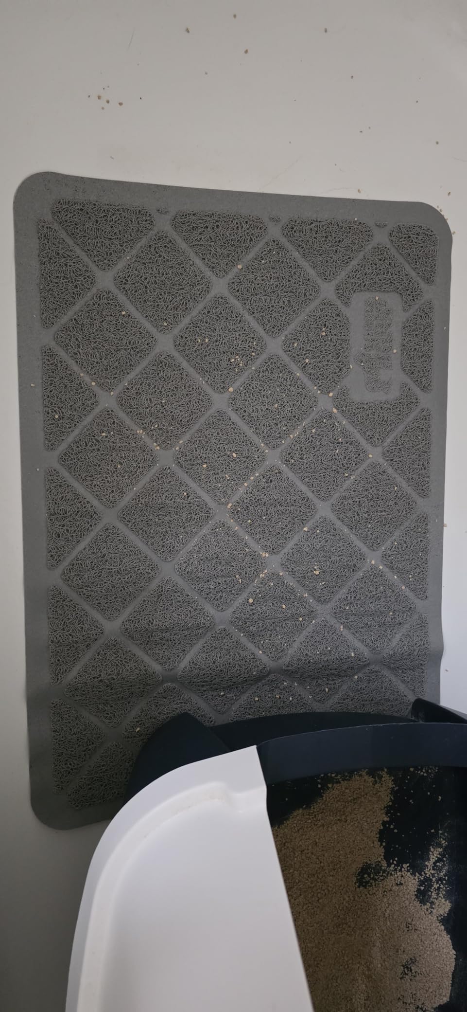 GORILLA GRIP Cat Litter Box Mat, Coiled Mesh Trapping Mats, 35x23 Gray customer photo 1