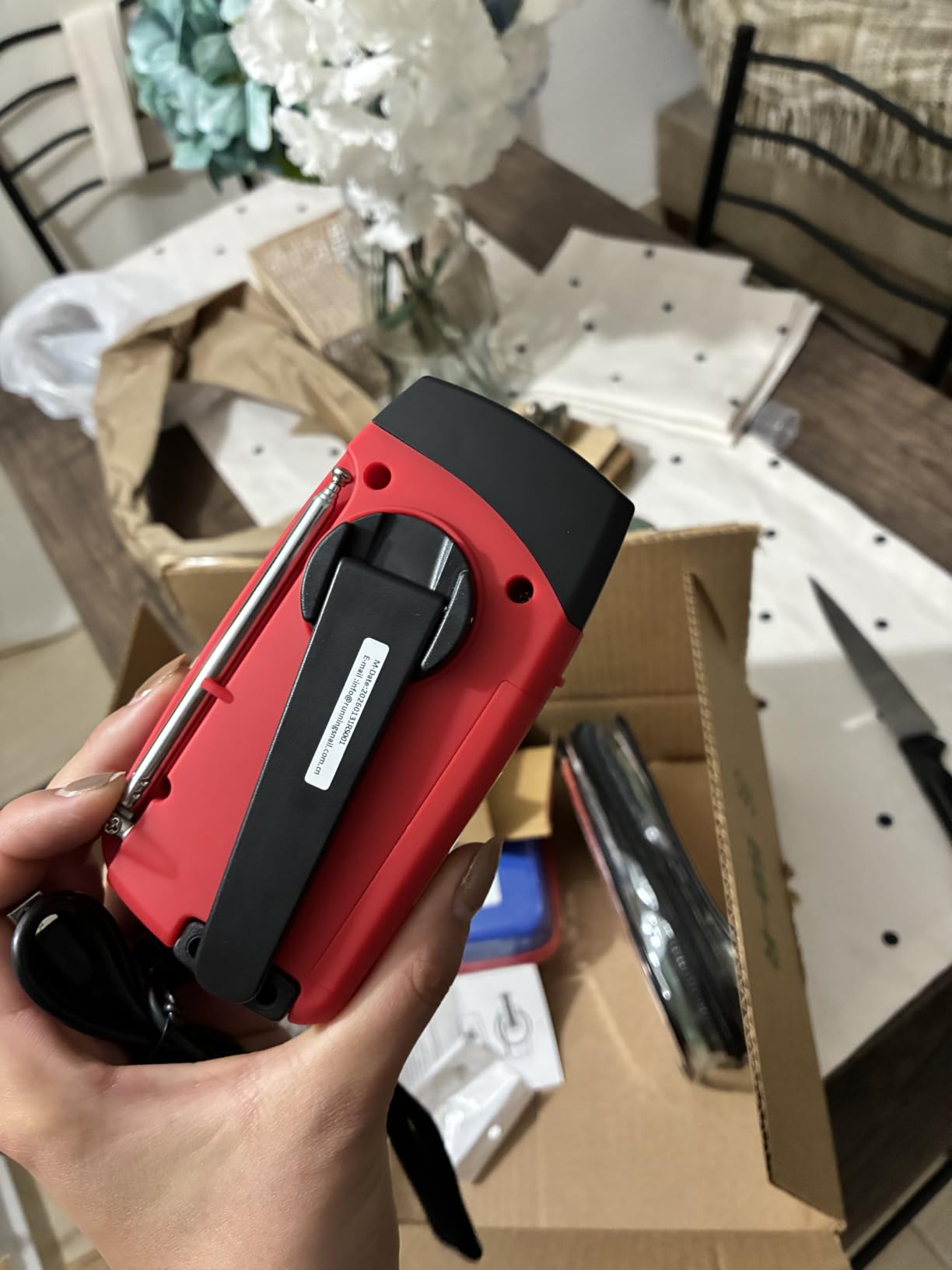Hand Crank Radio with LED Flashlight, 2000mAh NOAA AM FM Emergency Radio customer photo 1