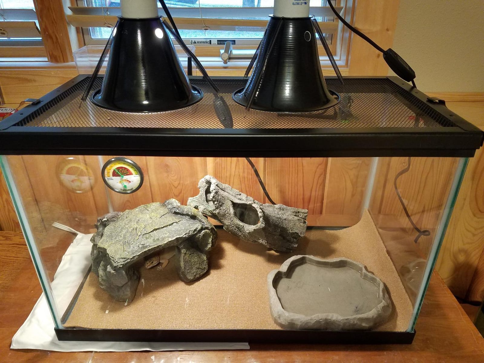 Zilla 10 Gallon Reptile Starter Habitat Kit, Leopard Gecko Tank | 10 gallon terrarium, glass tank with 2 reflective domes, screen cover, humidity/temperature gauge customer photo 1