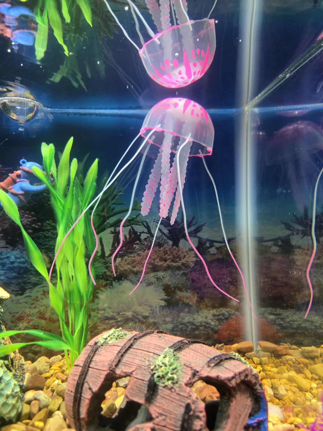 Uniclife 6 Pcs Glowing Jellyfish Ornament Decoration for Aquarium Fish Tank customer photo 1