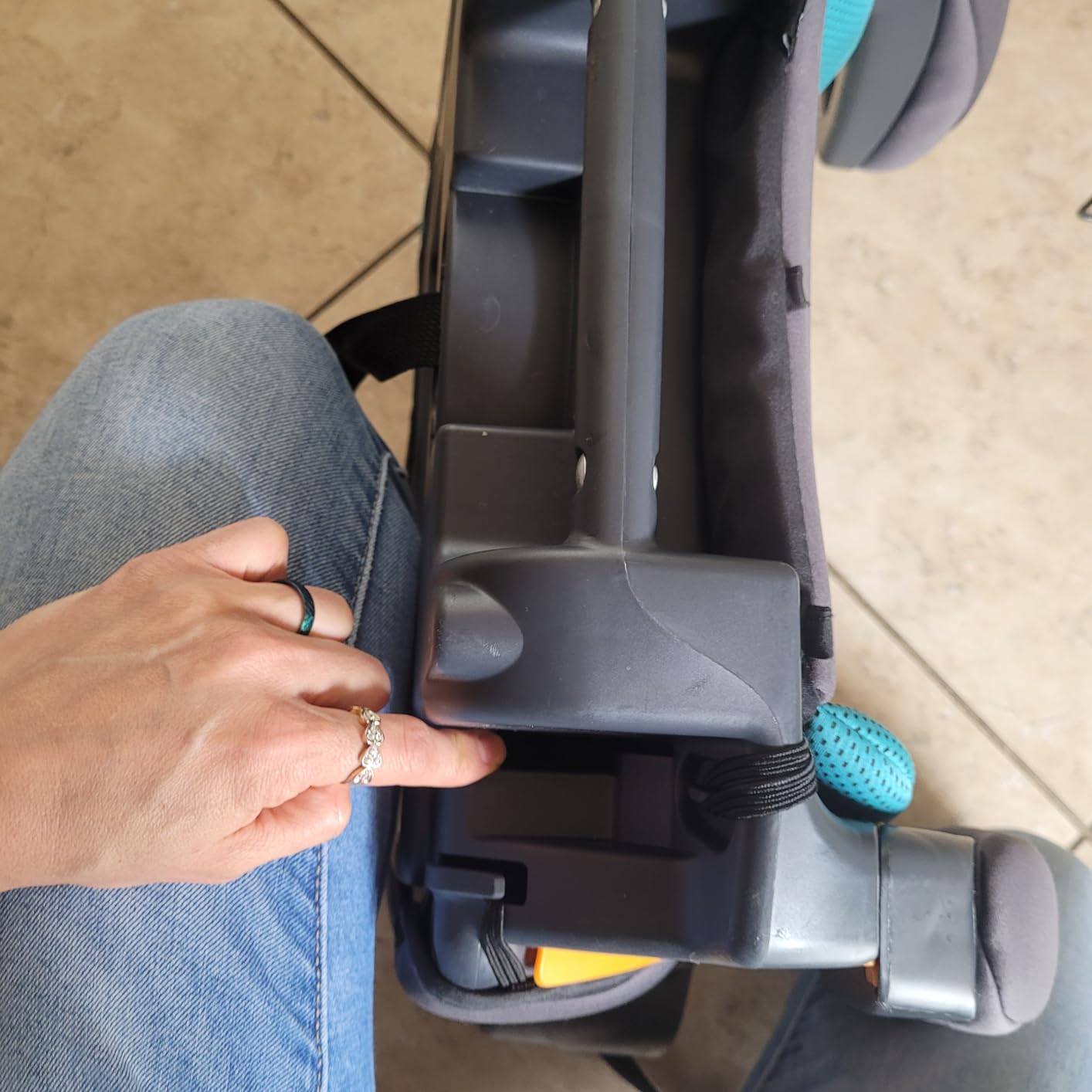 Chicco GoFit Backless Booster Car Seat, Vehicle Seat Belt Install customer photo 1