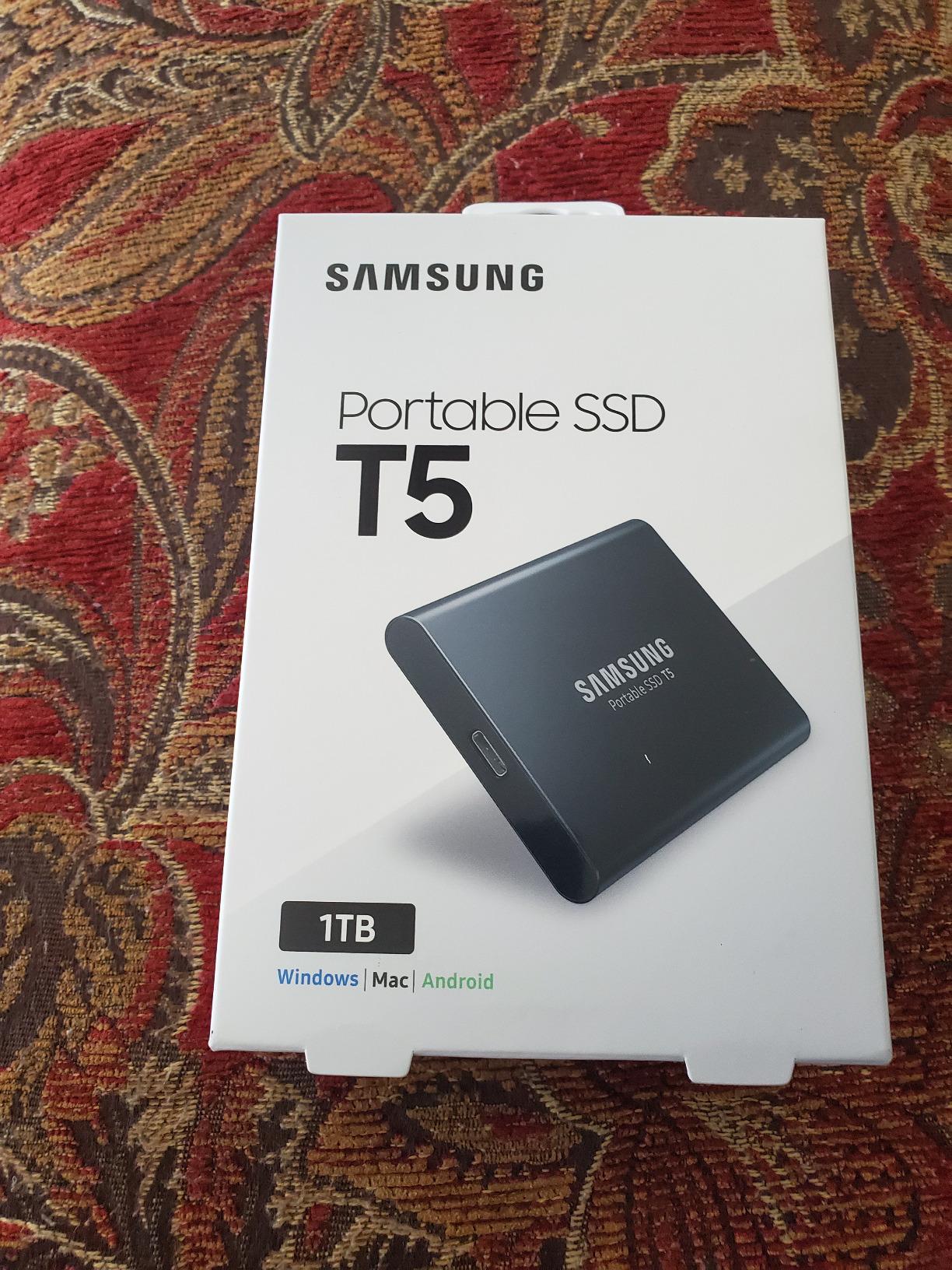 SAMSUNG T5 Portable SSD 1TB - Up to 540MB/s - USB 3.1 External Solid State Drive, Black (MU-PA1T0B/AM) customer photo 2