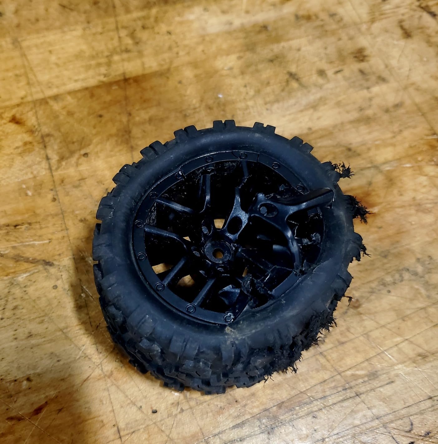 HAIBOXING 18859 1:18 Scale All Terrain RC Car, Hobby 4WD Remote Control Car | 2.4GHz Electric RC Vehicle 36 KPH High Speed 4X4 Waterproof Off-Road RC Truck with Two Rechargeable Batteries for RC Driving customer photo 2