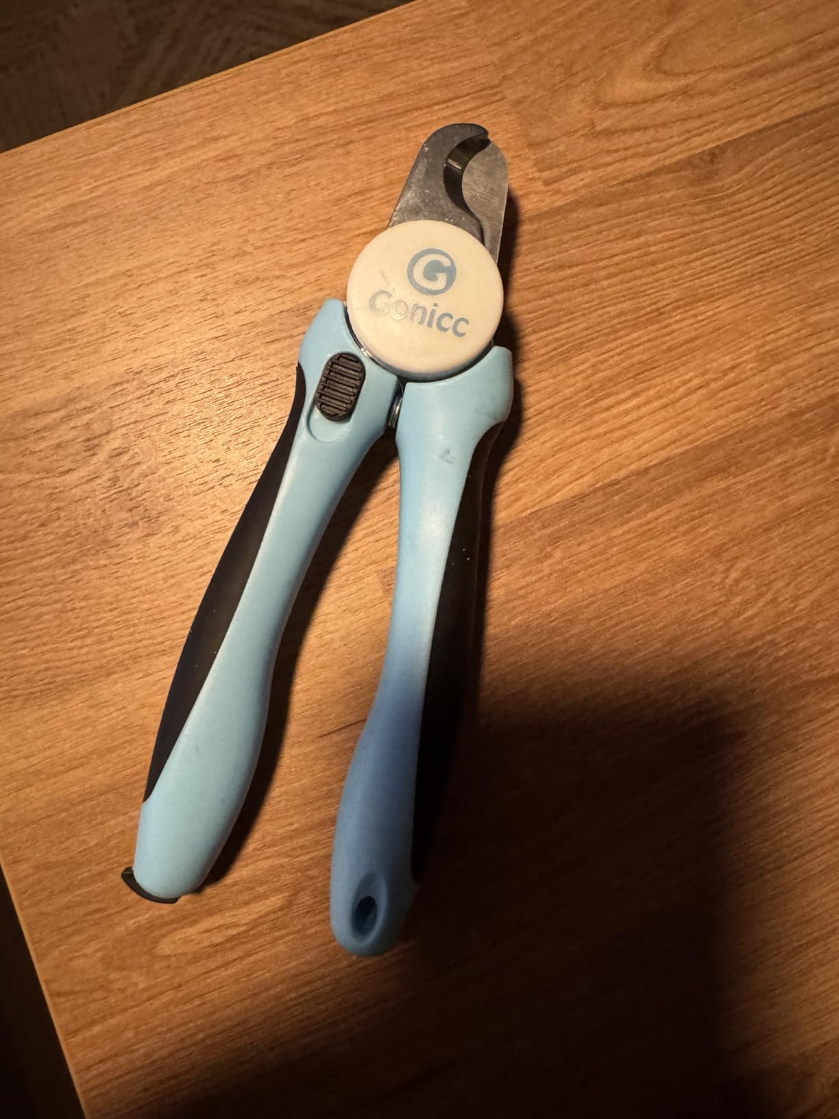 gonicc Professional Dog & Cat, Small Animals Nail Clippers & Trimmers | With Safety Guard to Avoid Overcutting, Free Nail File, Razor Sharp Blade - Ideal Grooming Tool for Dog & Cat, Small Animals customer photo 1