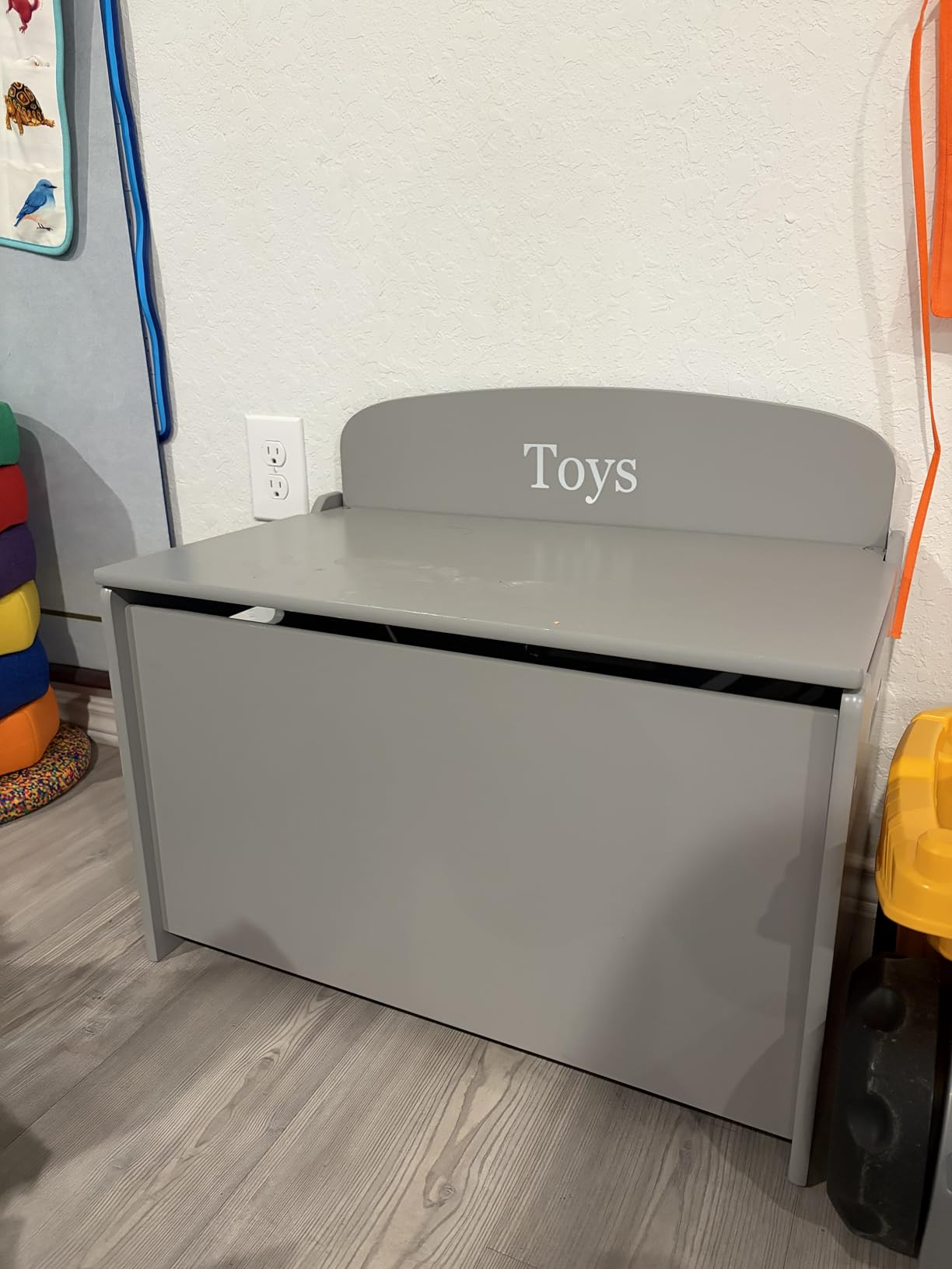 Delta Children MySize Deluxe Toy Box, Grey | Sturdy customer photo 2