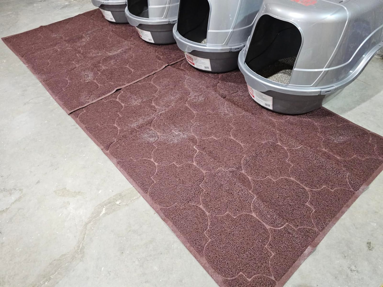 LittleTiger Cat Litter Mat, XL Super Size, Phthalate Free, Easy to Clean, 46x35 Inches, Durable, Soft on Paws, Large Litter Mat. customer photo 1