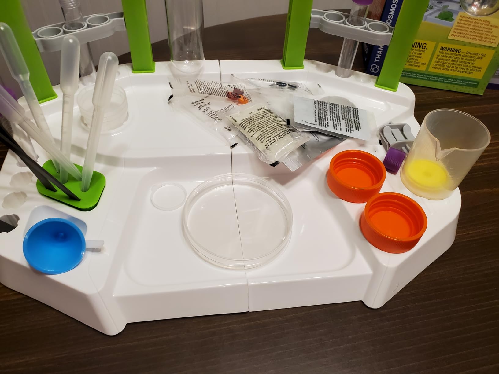 Thames & Kosmos Ooze Labs Chemistry Station Science Experiment Kit, 20 Non-Hazardous Experiments Including Safe Slime, Chromatography, Acids, Bases & More, Multi-Color customer photo 2