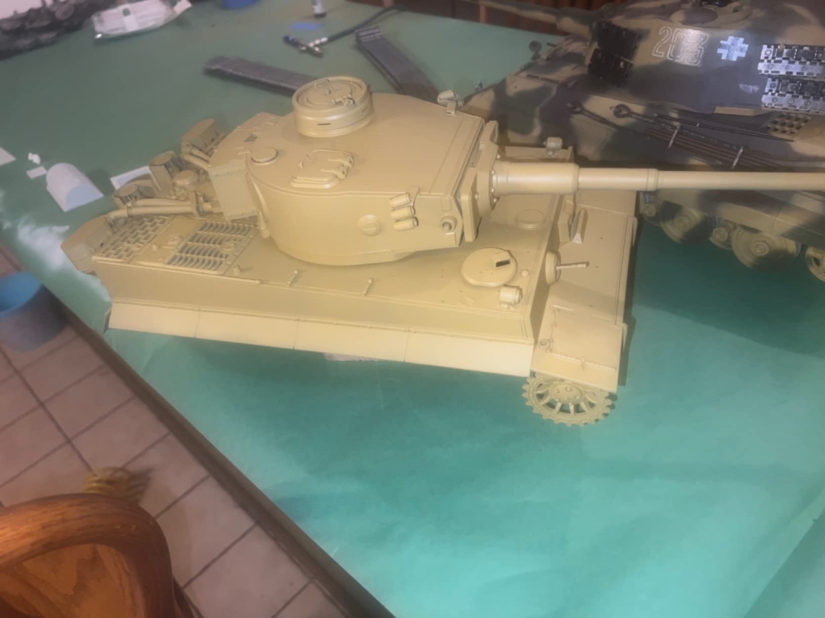 1/16 2.4ghz Remote Control German Tiger I Gray Color Tank Adults Model Toy(Upgraded/Metal Road Wheel & Tracks & Sprocket Wheel & Idle Wheel)(Steel Gear Gearbox)(5000mah Nimh Battery)(Airsoft) customer photo 1