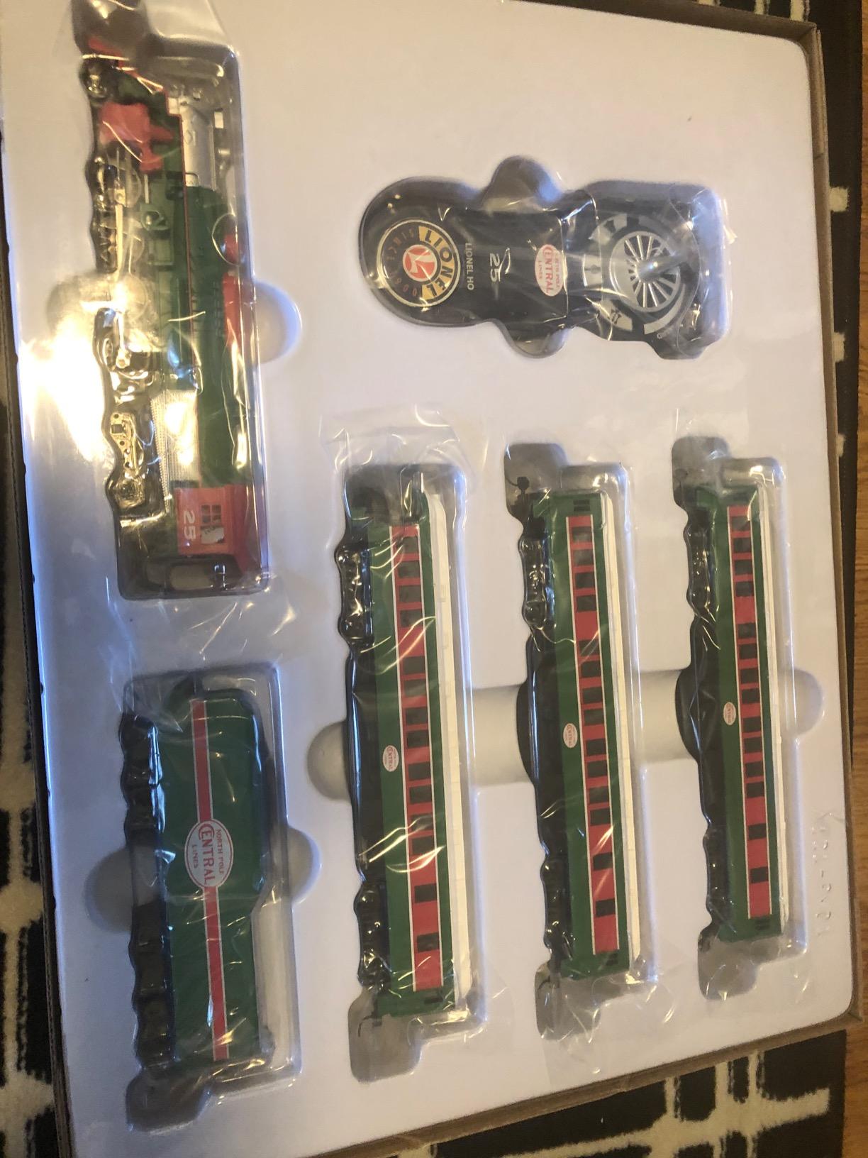 Lionel Christmas Express LionChief Bluetooth Electric HO Gauge Model Train Set with Remote,Multi-color customer photo 2