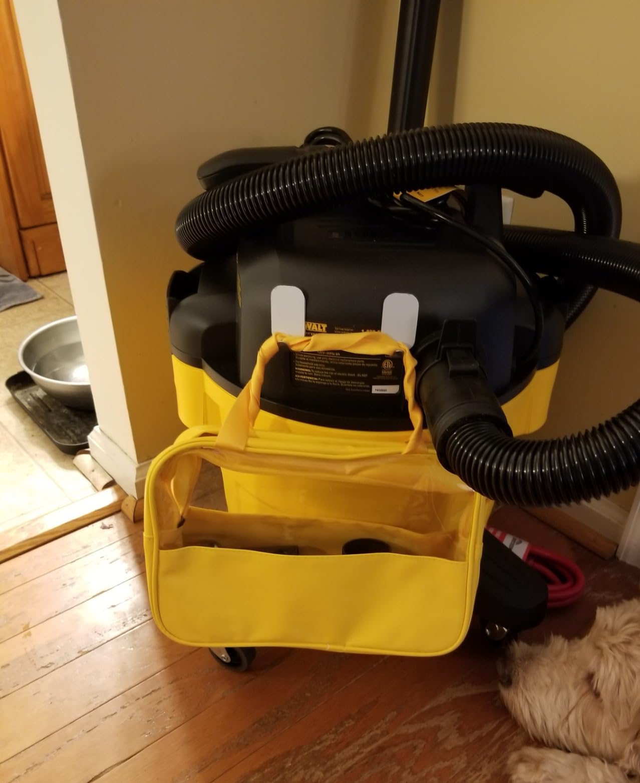 DEWALT Shop Vacuum 6 Gal 4 HP Poly Wet/Dry Vacuum with Blower DXV06P | Wet/Dry/Blower 3-in-1 Portable Poly Tank Shop Vacuum Rubberized Casters Easy Moving Ideal for Garage/Workshop/Jobsite customer photo 1