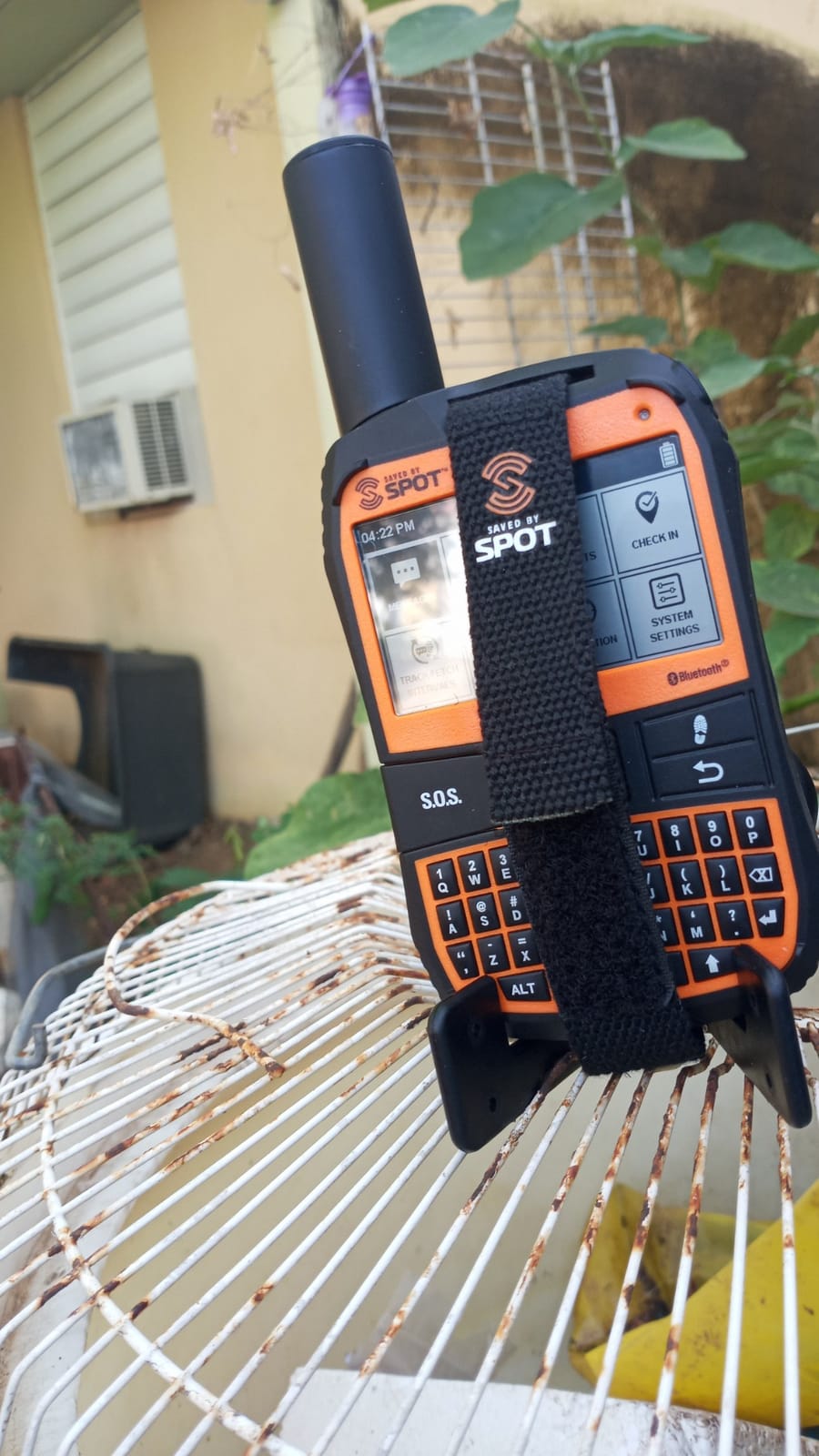 Spot X with Bluetooth 2-Way Satellite Messenger | SOS Protection, Handheld Portable 2-Way GPS Messenger for Hiking, Camping, Cars, Subscription Required customer photo 2