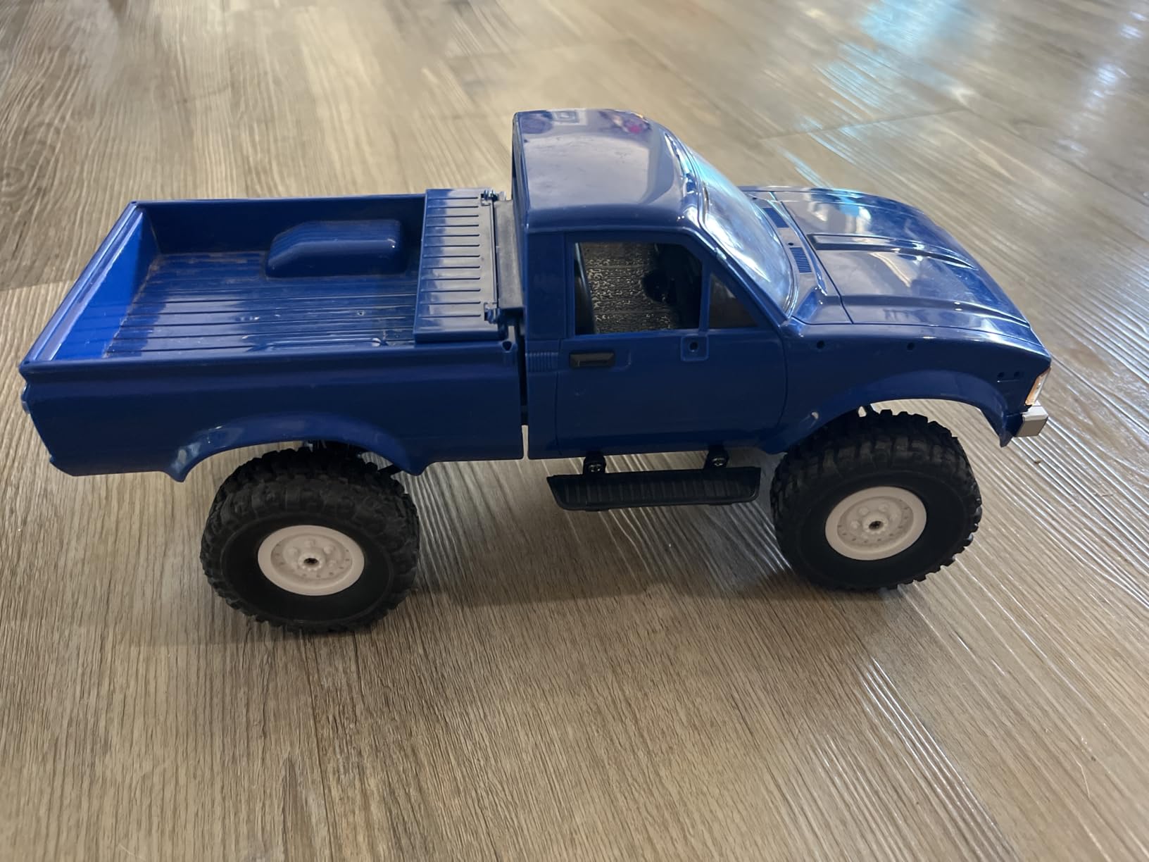 RC Rock Crawler WPL C24 RTR 1/16 Pickup Trucks Blue with LED Lights 2.4Ghz 4x4 Off-Road RC Semi Trucks All Terrain Car, RC Crawler Remote Control Truck for Adults customer photo 2