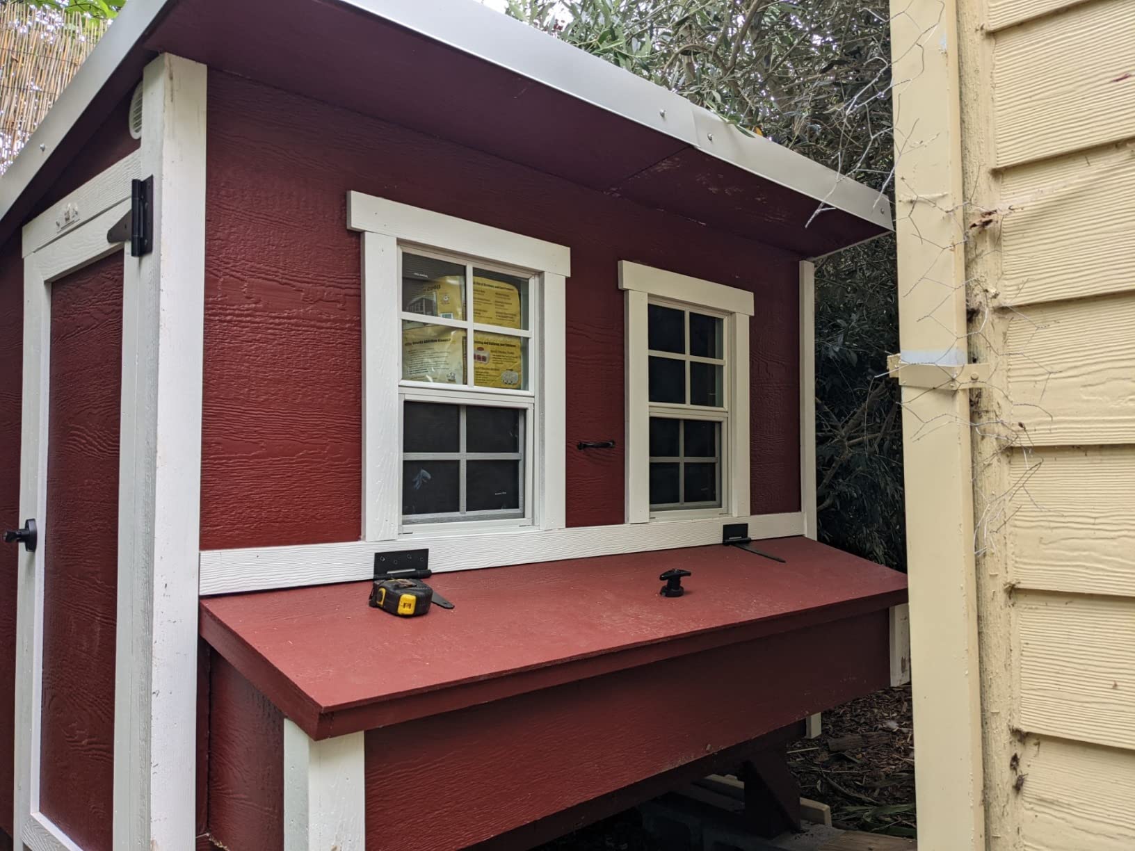 OverEZ Classic Large Chicken Coop for Up to 15 Chickens - Nesting Box - Large Bird, Poultry and Hen House Made from Wood, Made in USA customer photo 1