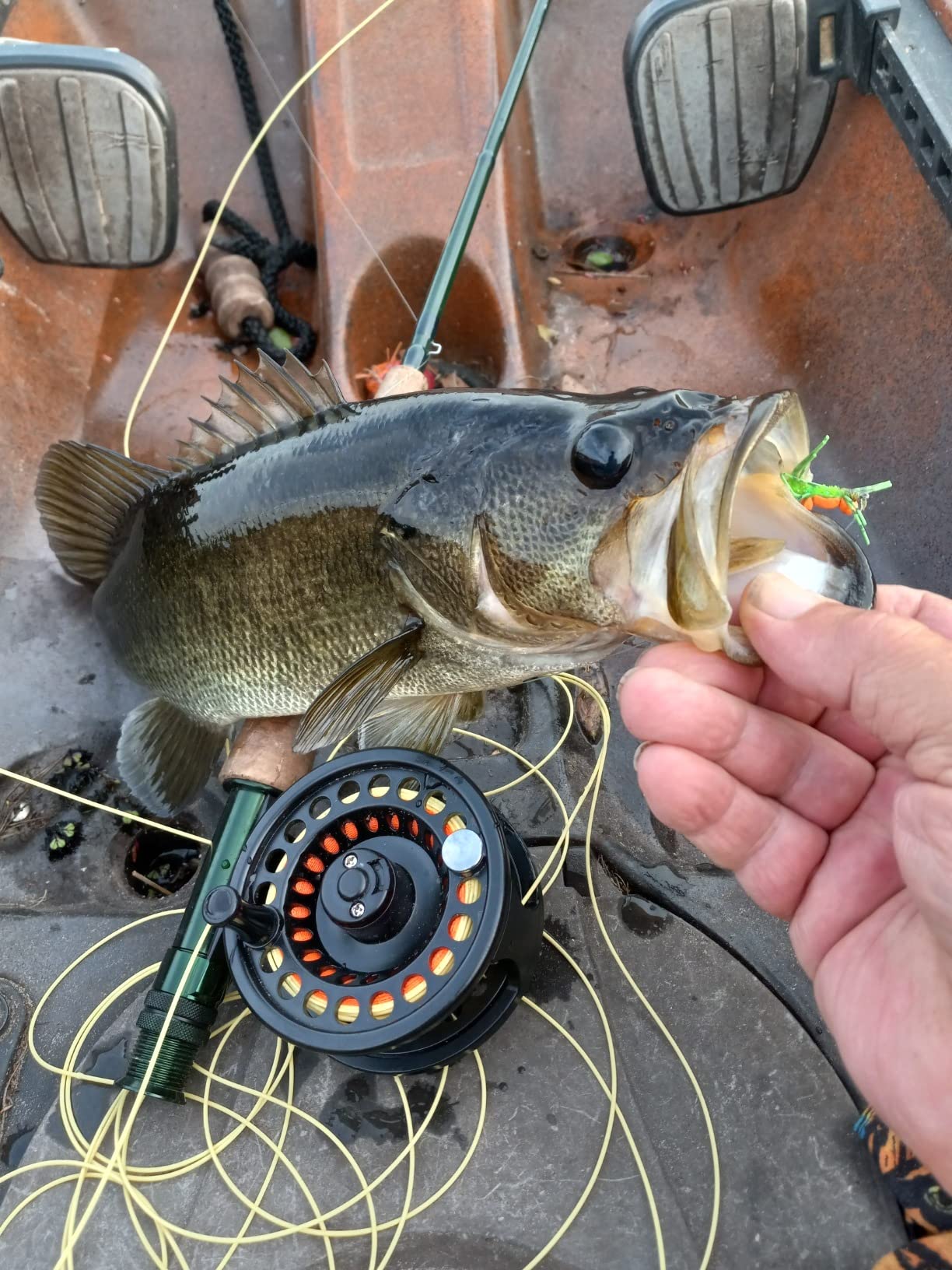 Aventik HVCE Classic III Graphite Large Arbor Fly Reel | Fits 3/4/5/6/7/8wt lines; Graphite large arbor; Polymeric build; Central disc drag with one-way bearing customer photo 2