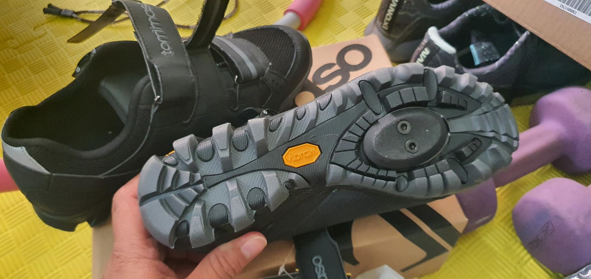 Tommaso Mens Cycling Shoes - SPD Compatible Outdoor, MTB, Gravel & Mountain Bike Shoes - Walkable Design - Cleats Not Included customer photo 1