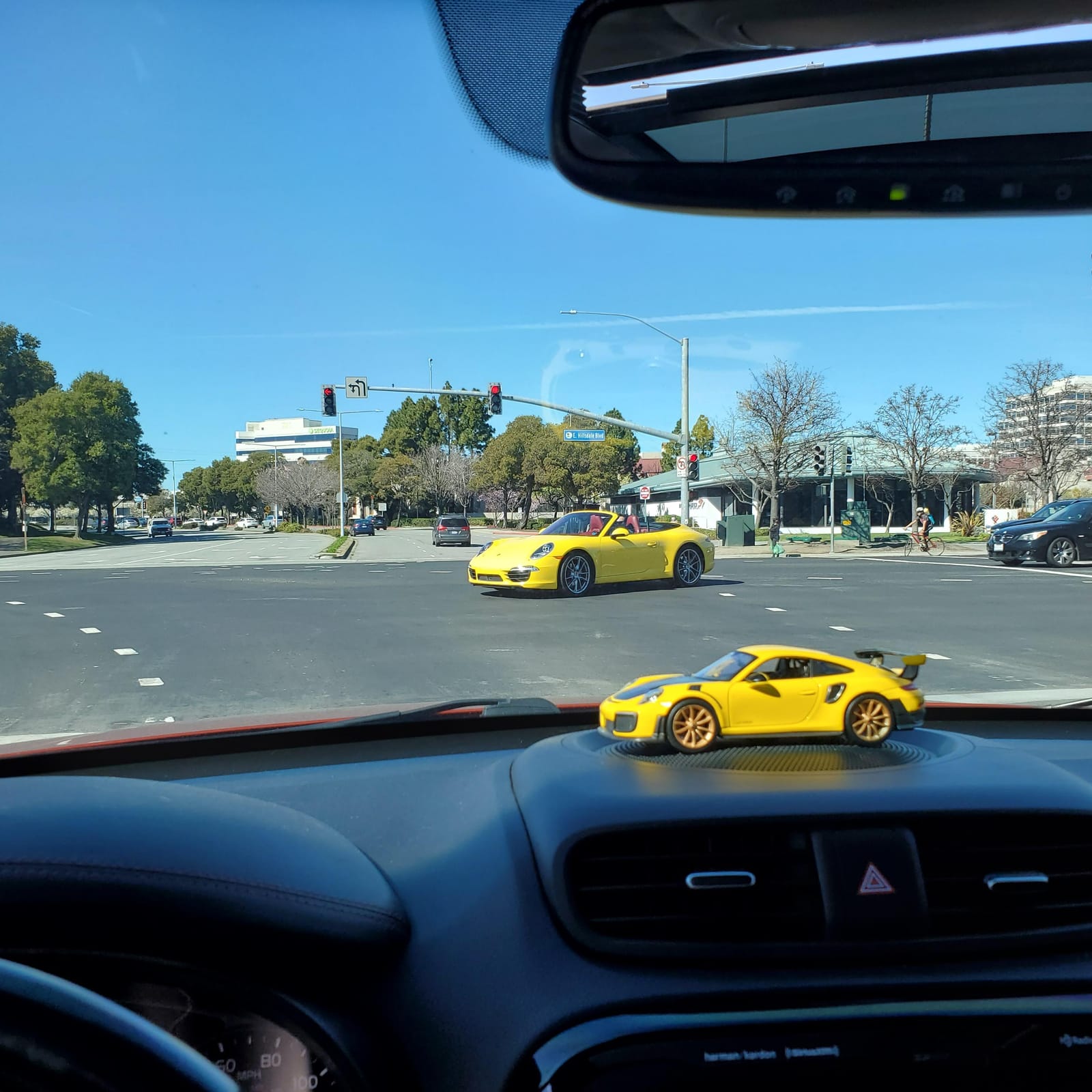Maisto Porsche 911 GT2 RS Yellow with Carbon Hood and Gold Wheels Special Edition 1/24 Diecast Model Car customer photo 2