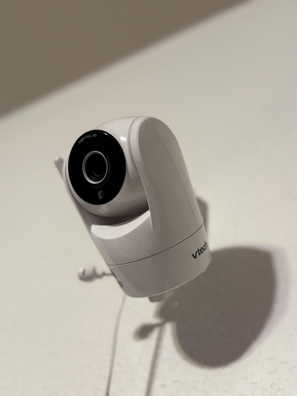 VTech Smart WiFi Baby Monitor – See Your Baby at Home or from Anywhere, Free App, 1080p Camera, 5