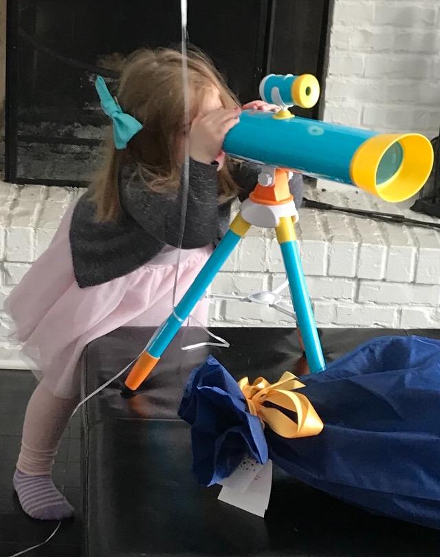 Little Experimenter Projector Telescope, 24 Space Images, STEM Kids 3-12 | STEM Science Toy, Learning Gift for Boys & Girls Ages 3-12 customer photo 1